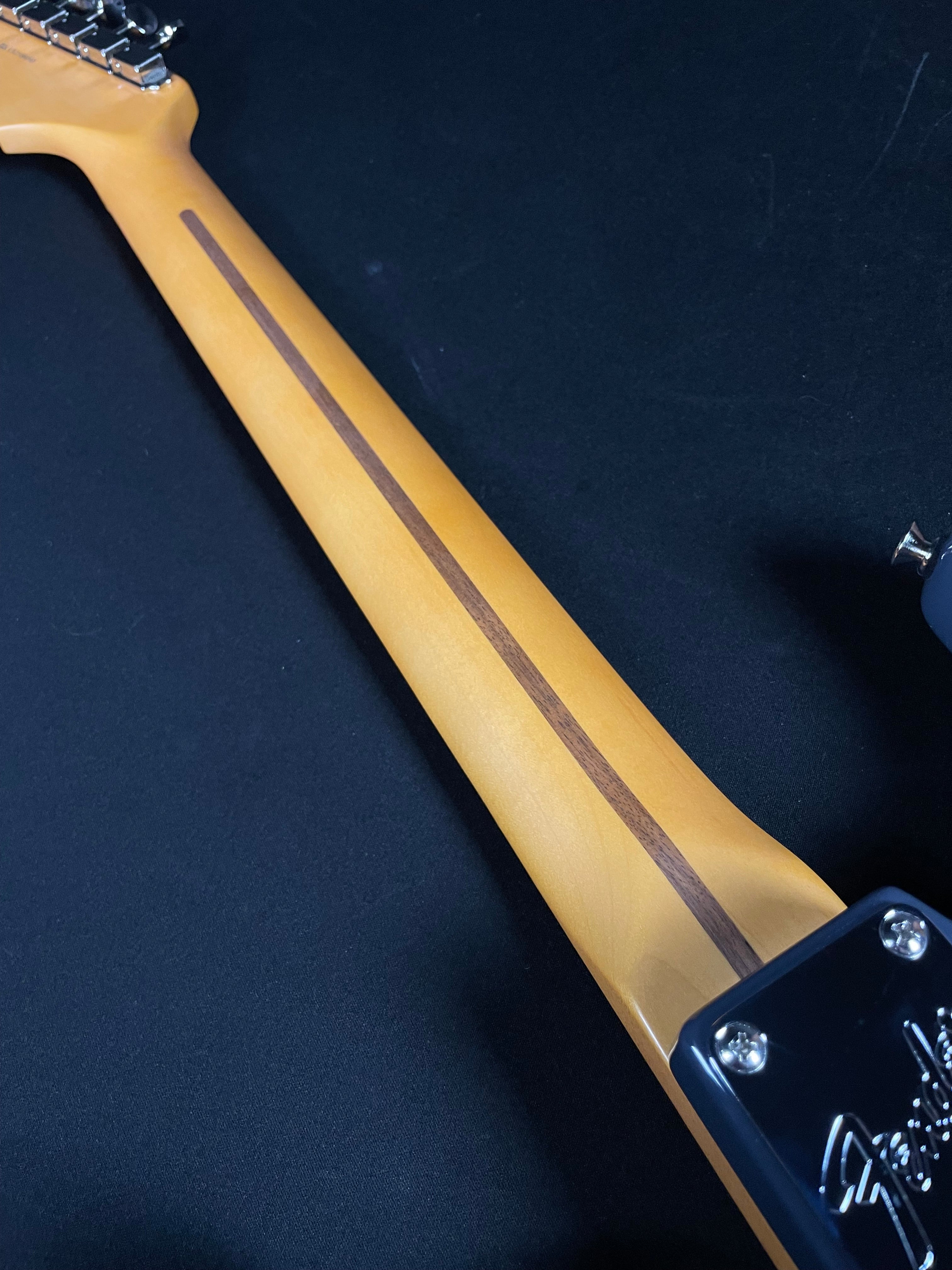 Fender American Professional Classic Stratocaster - HSS, Faded Black - Metronome Music Inc.