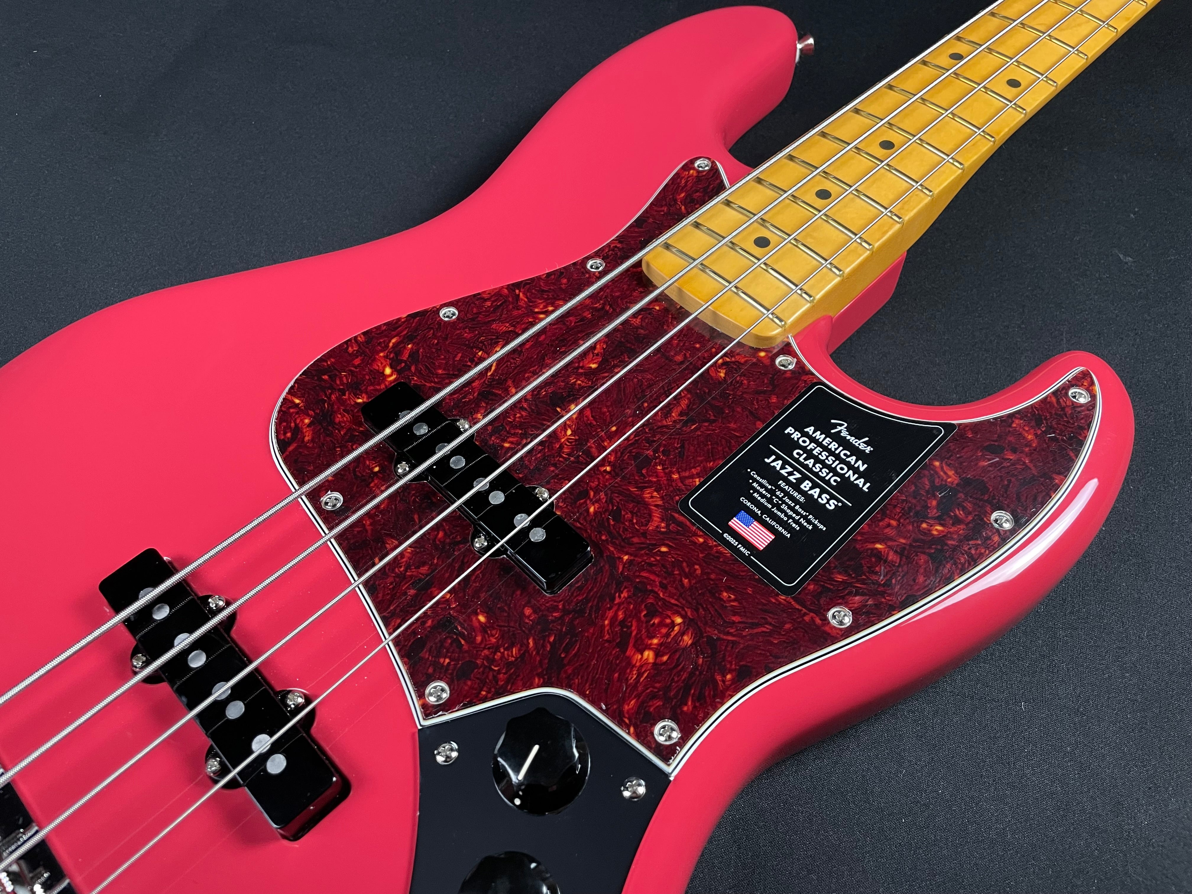 Fender American Professional Classic Jazz Bass - Faded Dakota Red - Metronome Music Inc.