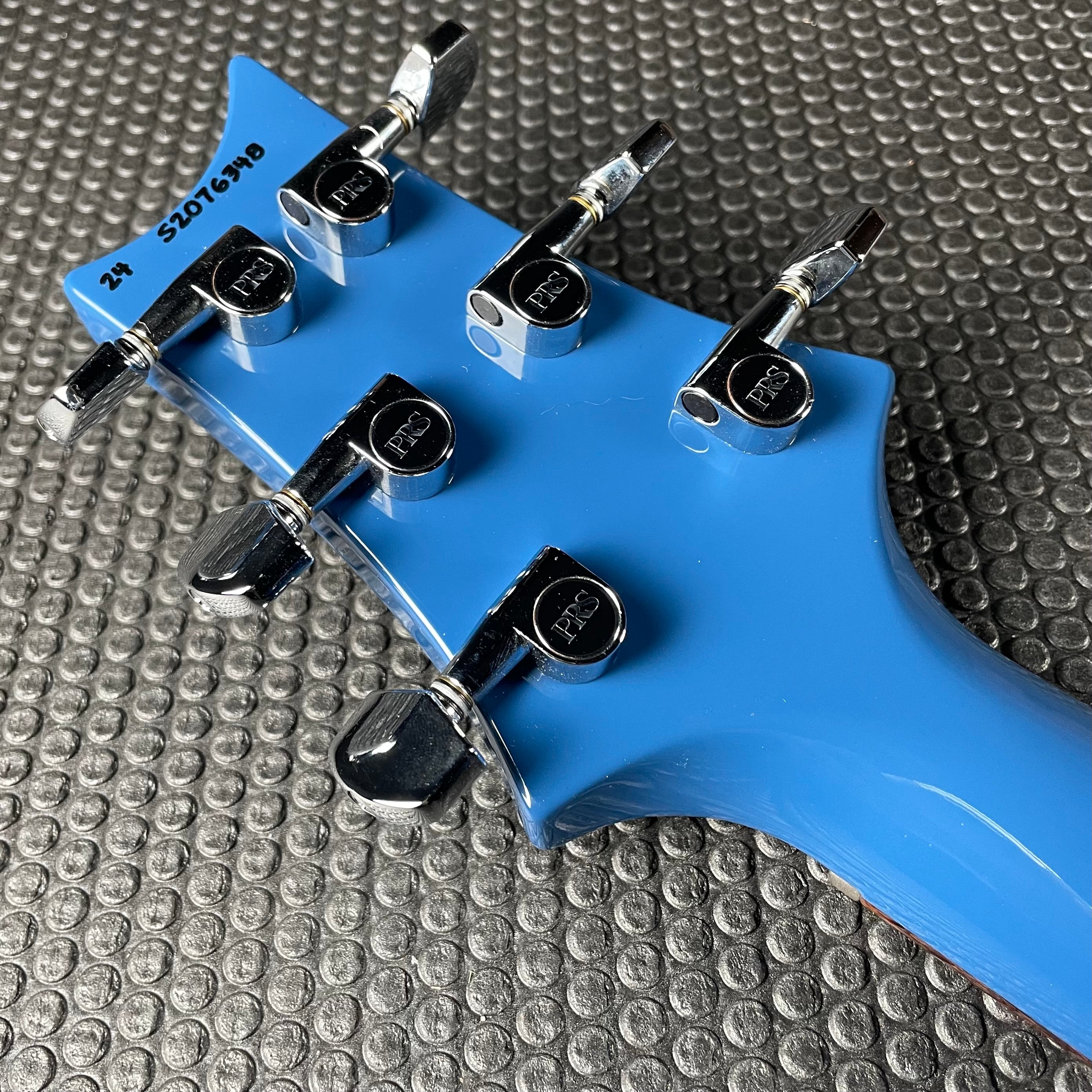 PRS S2 Standard 22 w/Gig Bag - Space Blue - Metronome Music Inc.