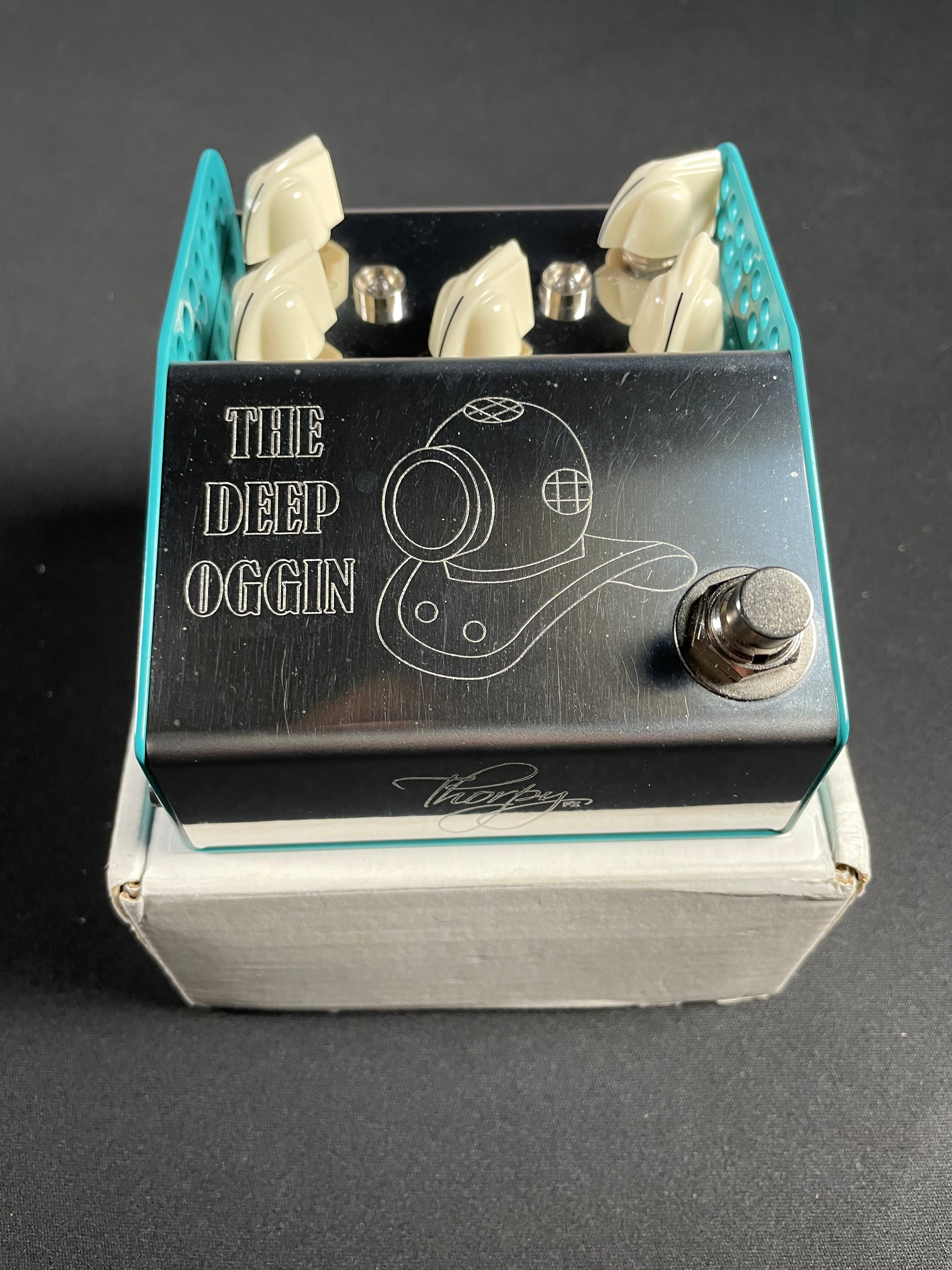 ThorpyFX Deep Oggin Chorus/Vibrato - Metronome Music Inc.