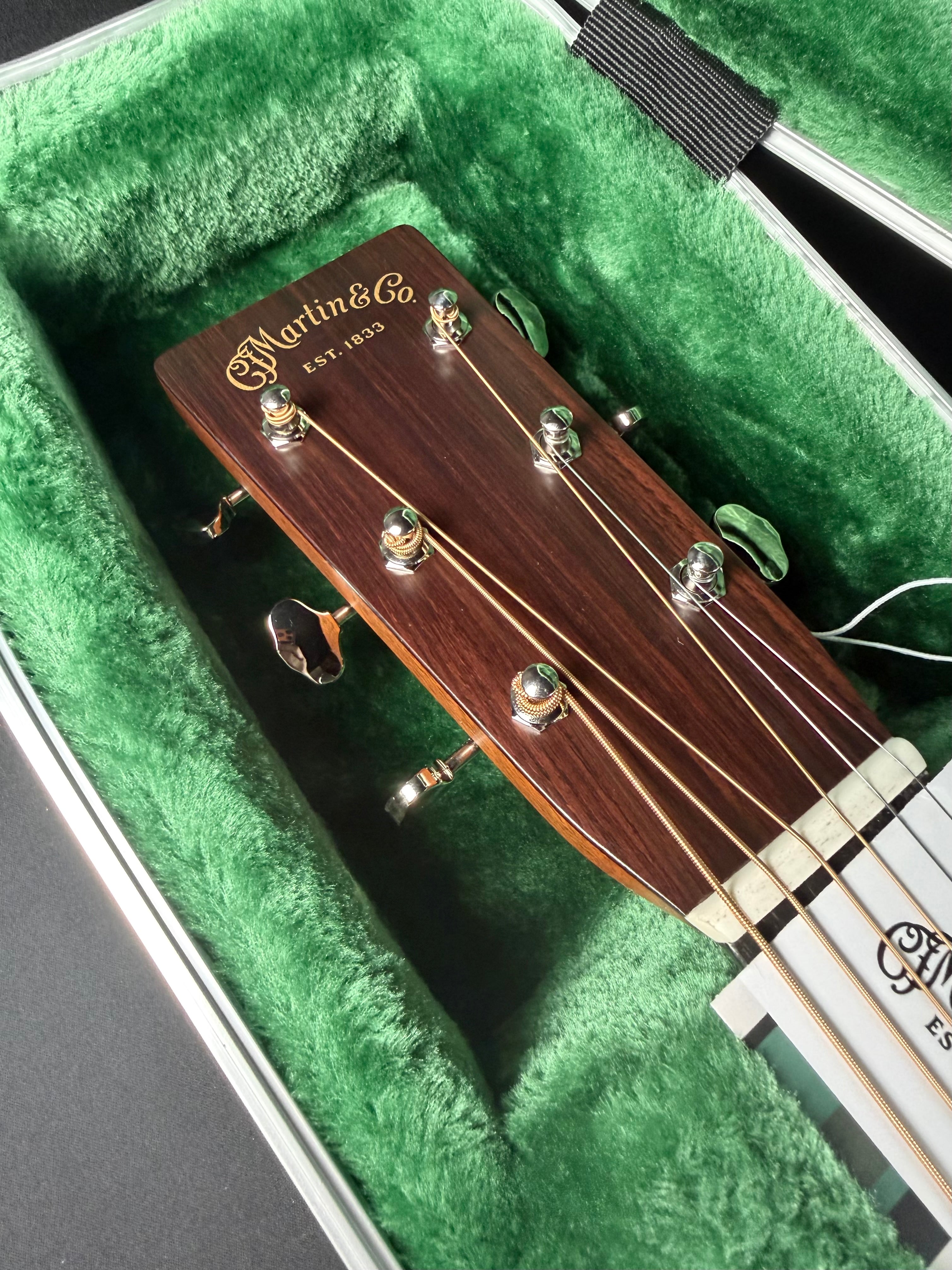 Martin D-28 Standard w/Hardshell Case - Gloss Natural - Metronome Music Inc.