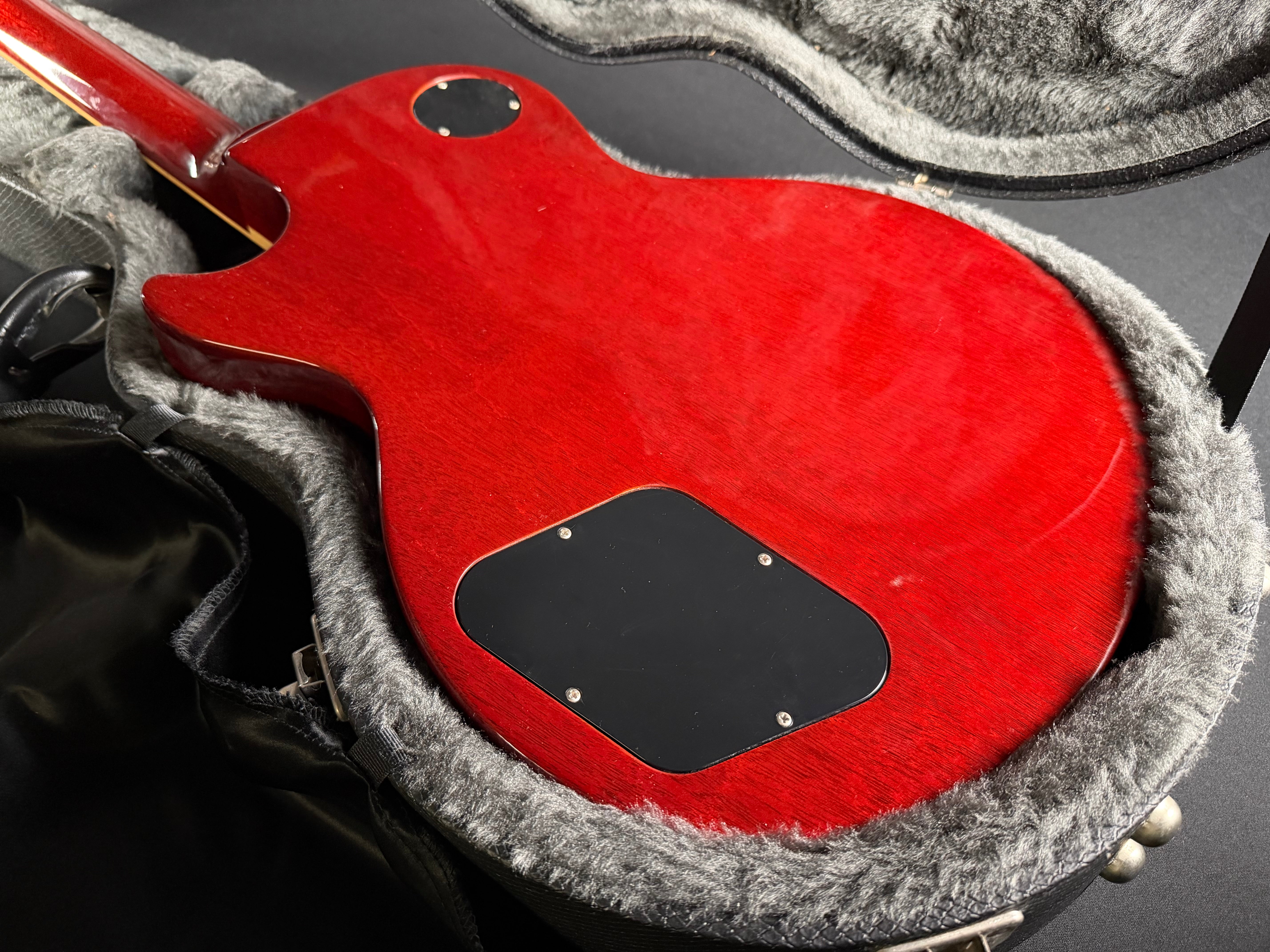 Gibson Les Paul Standard 50s w/OHSC - Heritage Cherry Sunburst (2004) - Metronome Music Inc.