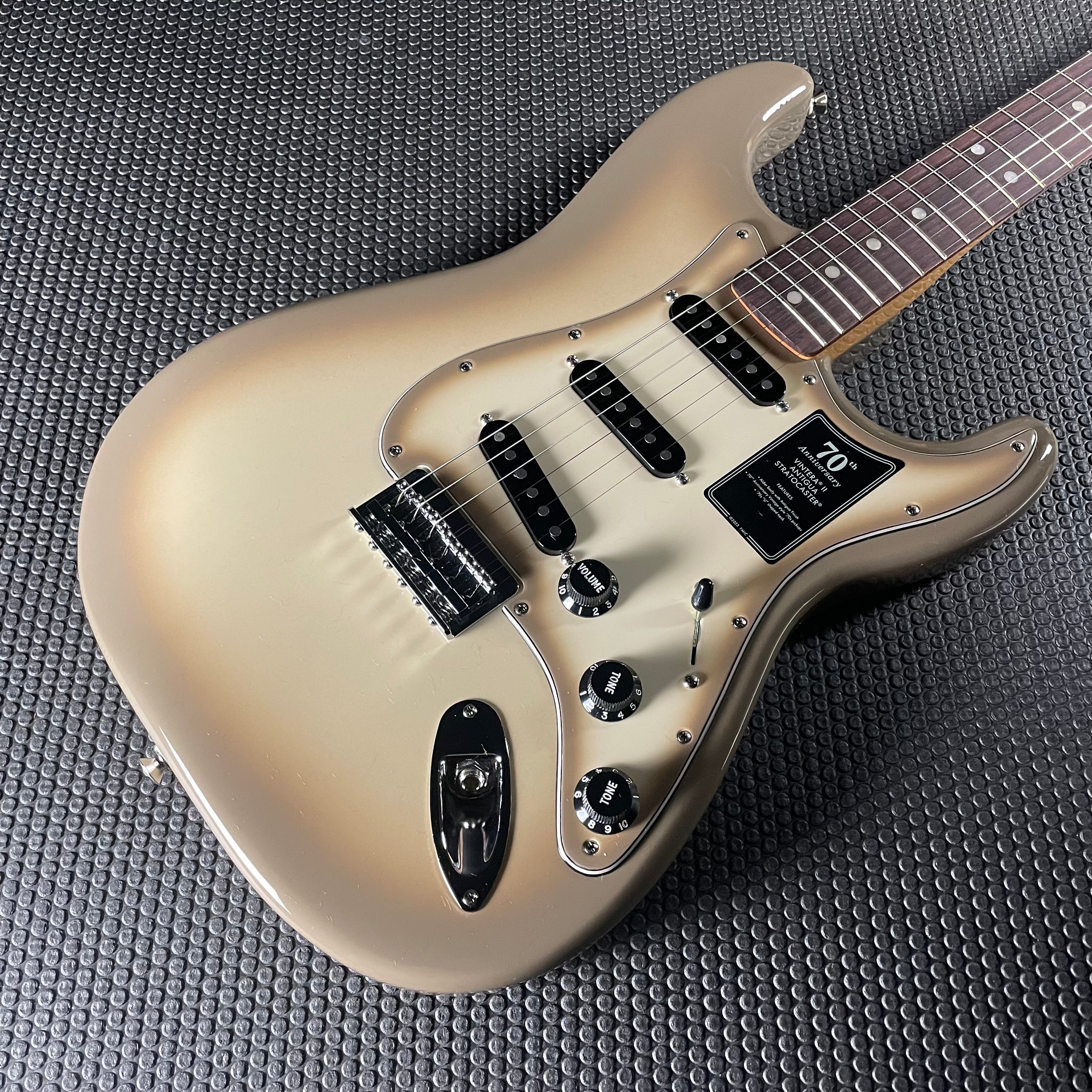 Fender 70th Anniversary Antigua Stratocaster, Rosewood- Antigua (7lbs 11oz) - Metronome Music Inc.