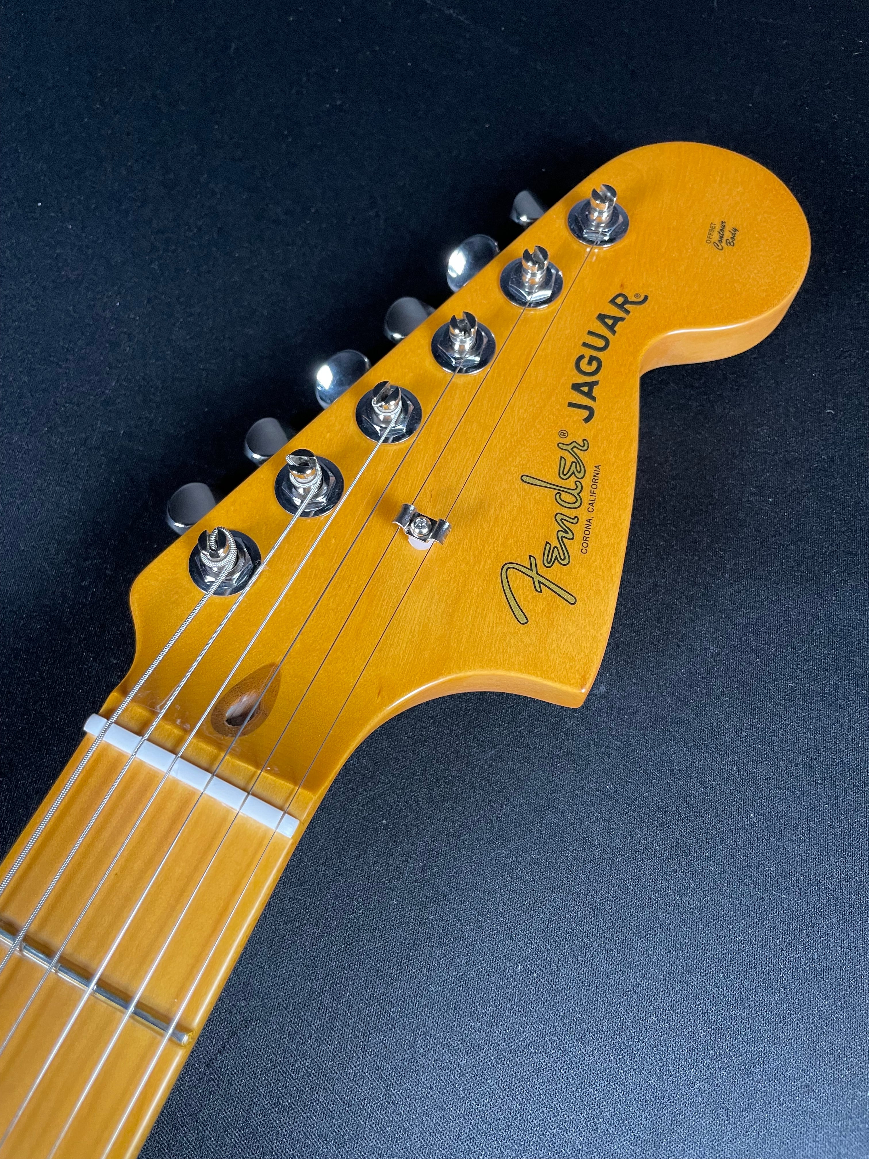 Fender American Professional Classic Jaguar - Faded Lake Placid Blue - Metronome Music Inc.