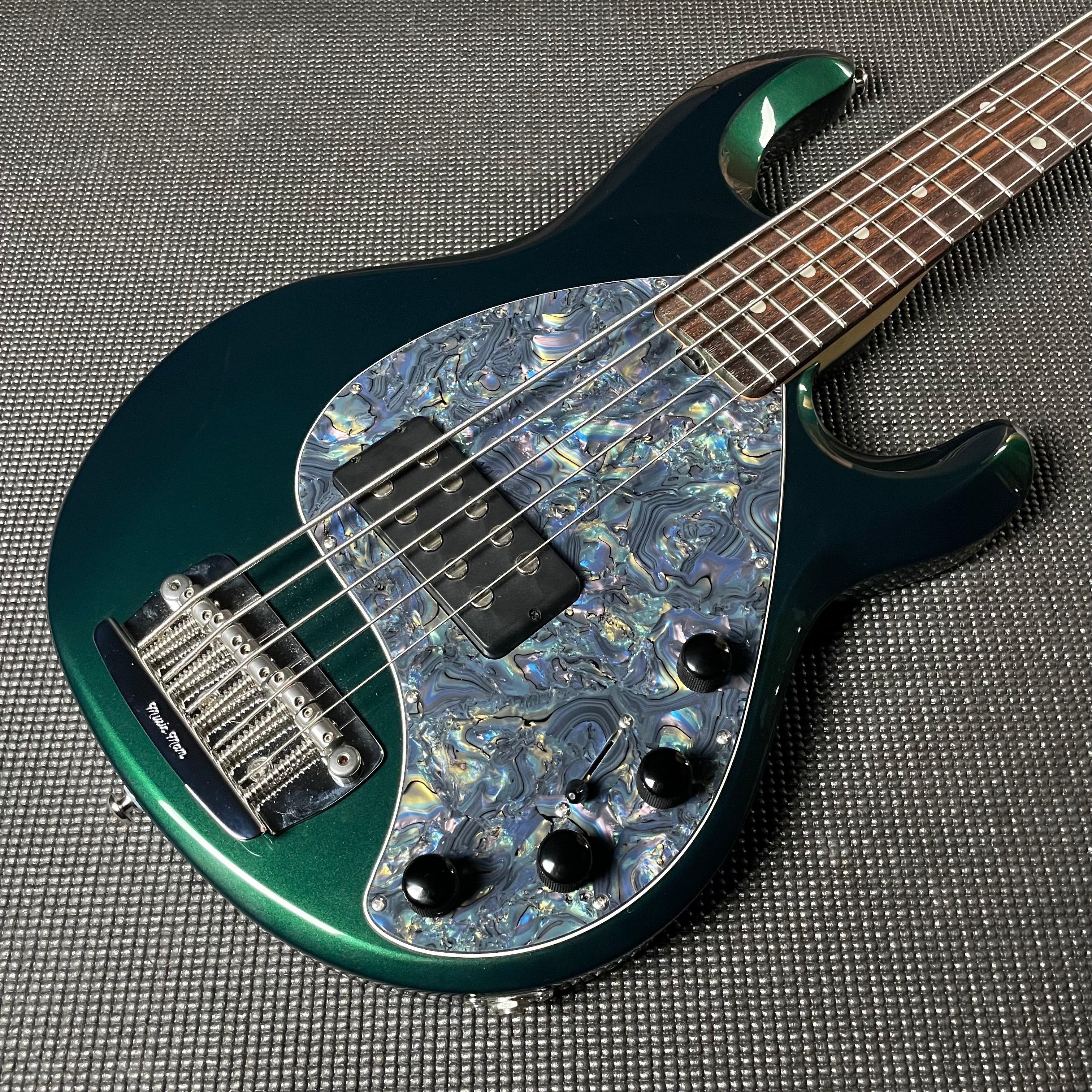 Ernie Ball Music Man StingRay 5 H Limited Edition - Envy Green (2004) - Metronome Music Inc.