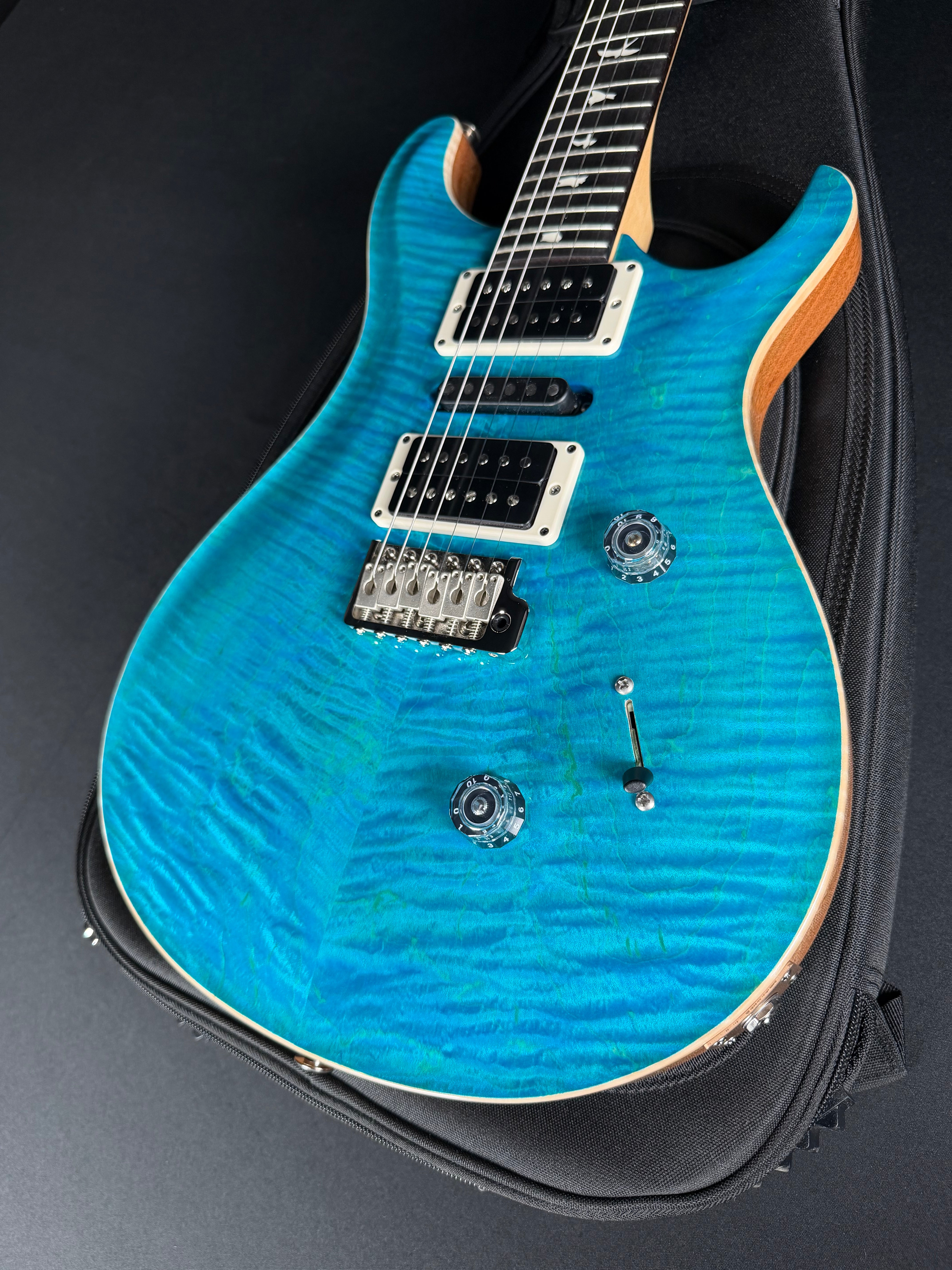 CE24 Special - Metronome Music Inc.