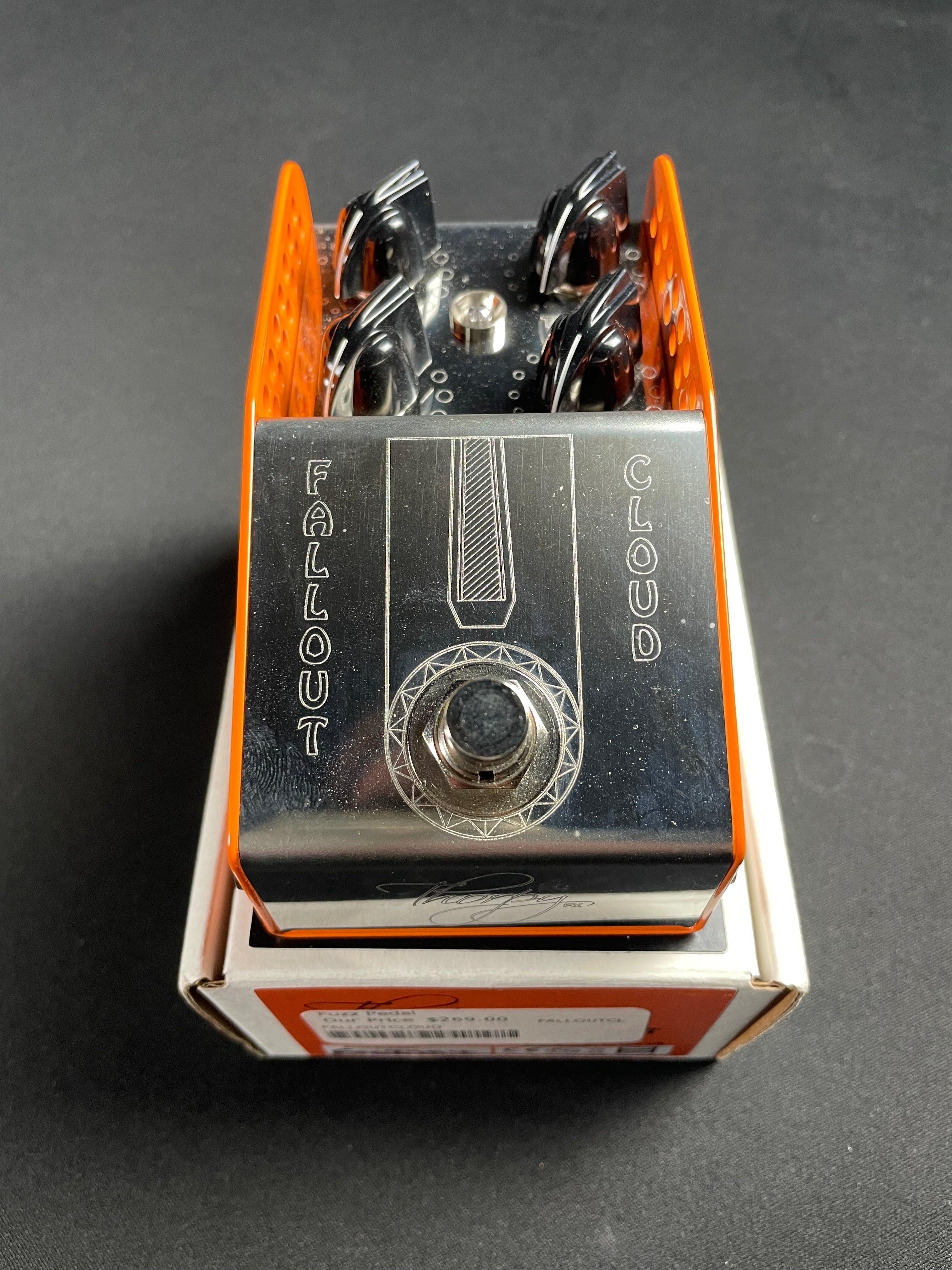 ThorpyFX Fallout Cloud Fuzz - Metronome Music Inc.