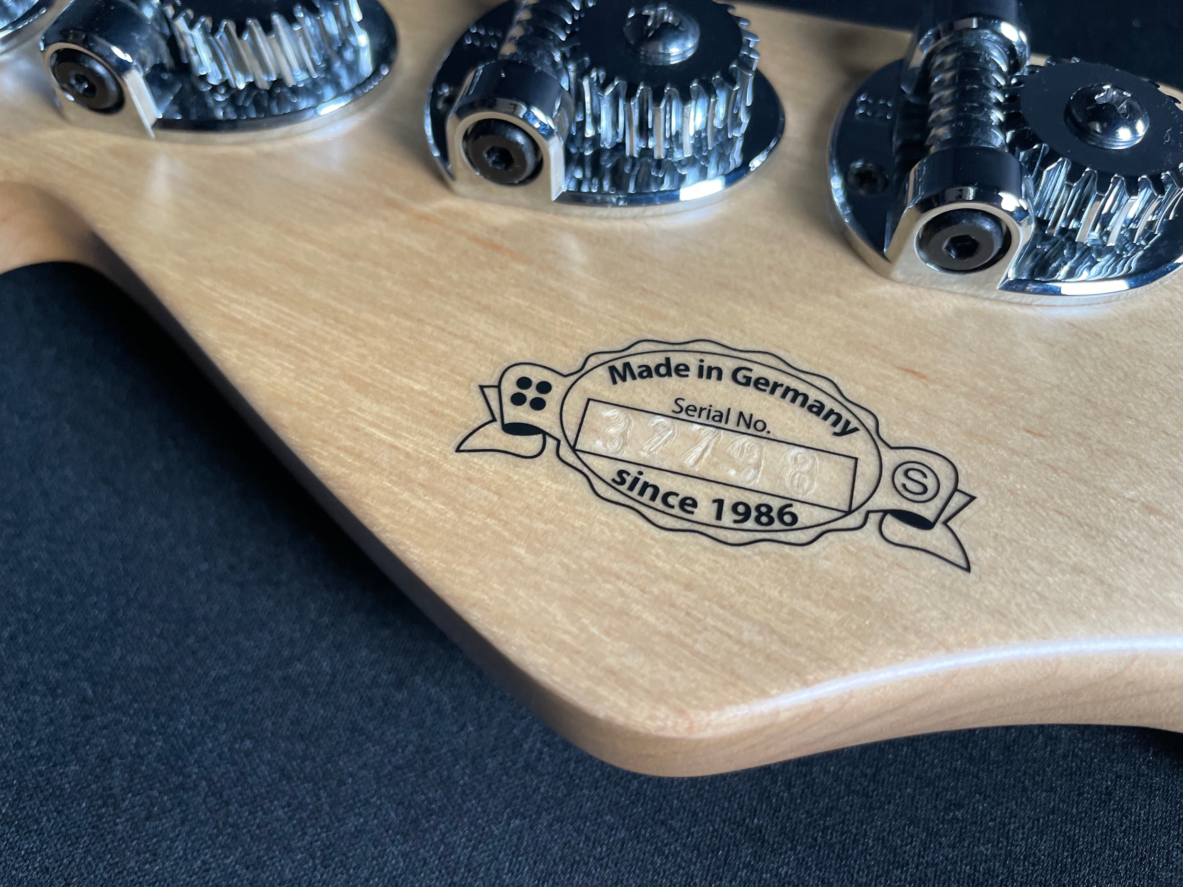 Sandberg California TM4 w/Gig Bag - Creme  (2018) - Metronome Music Inc.