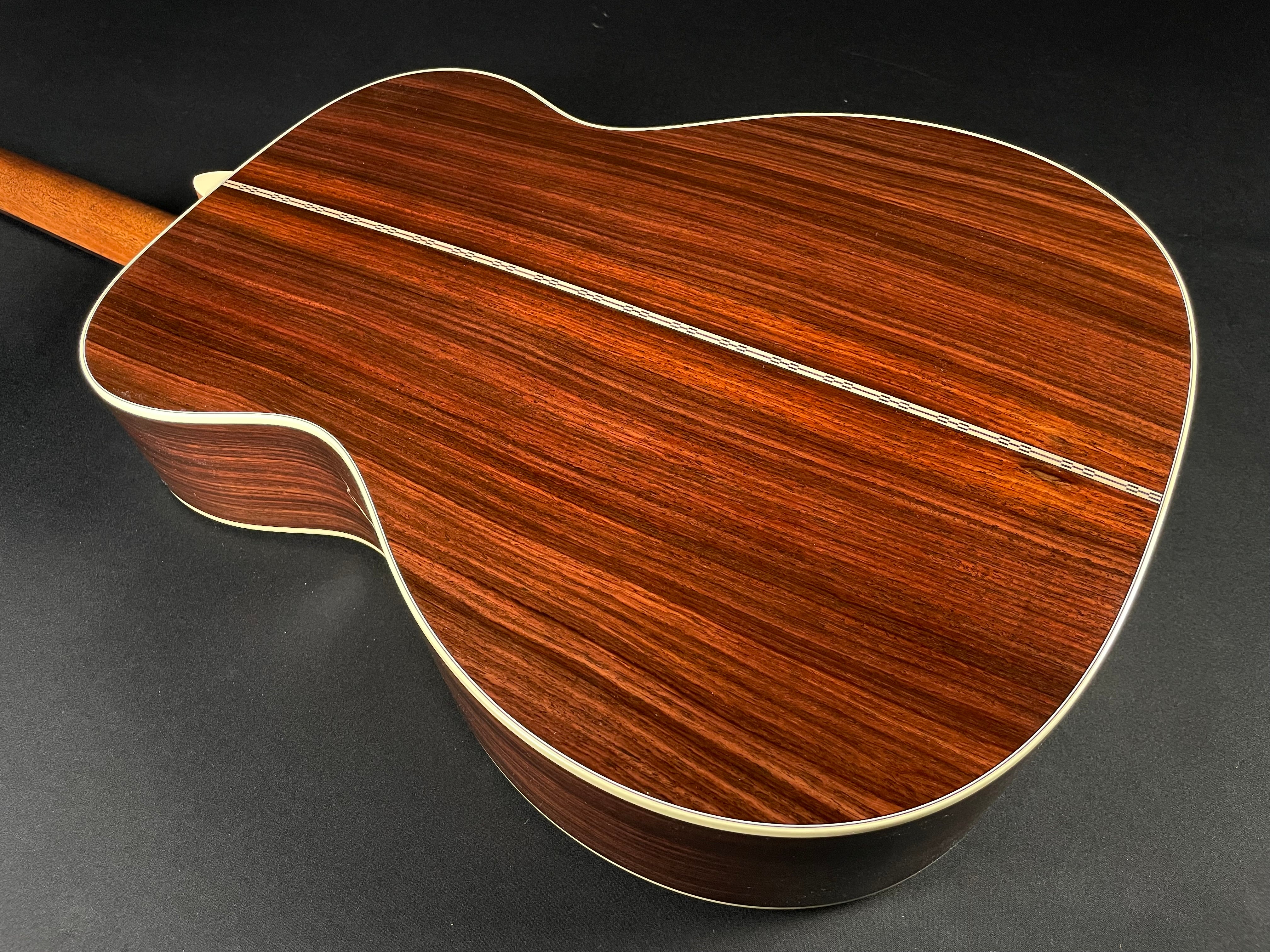 Martin OM-28 w/Hardshell Case, Natural (2025) - Metronome Music Inc.