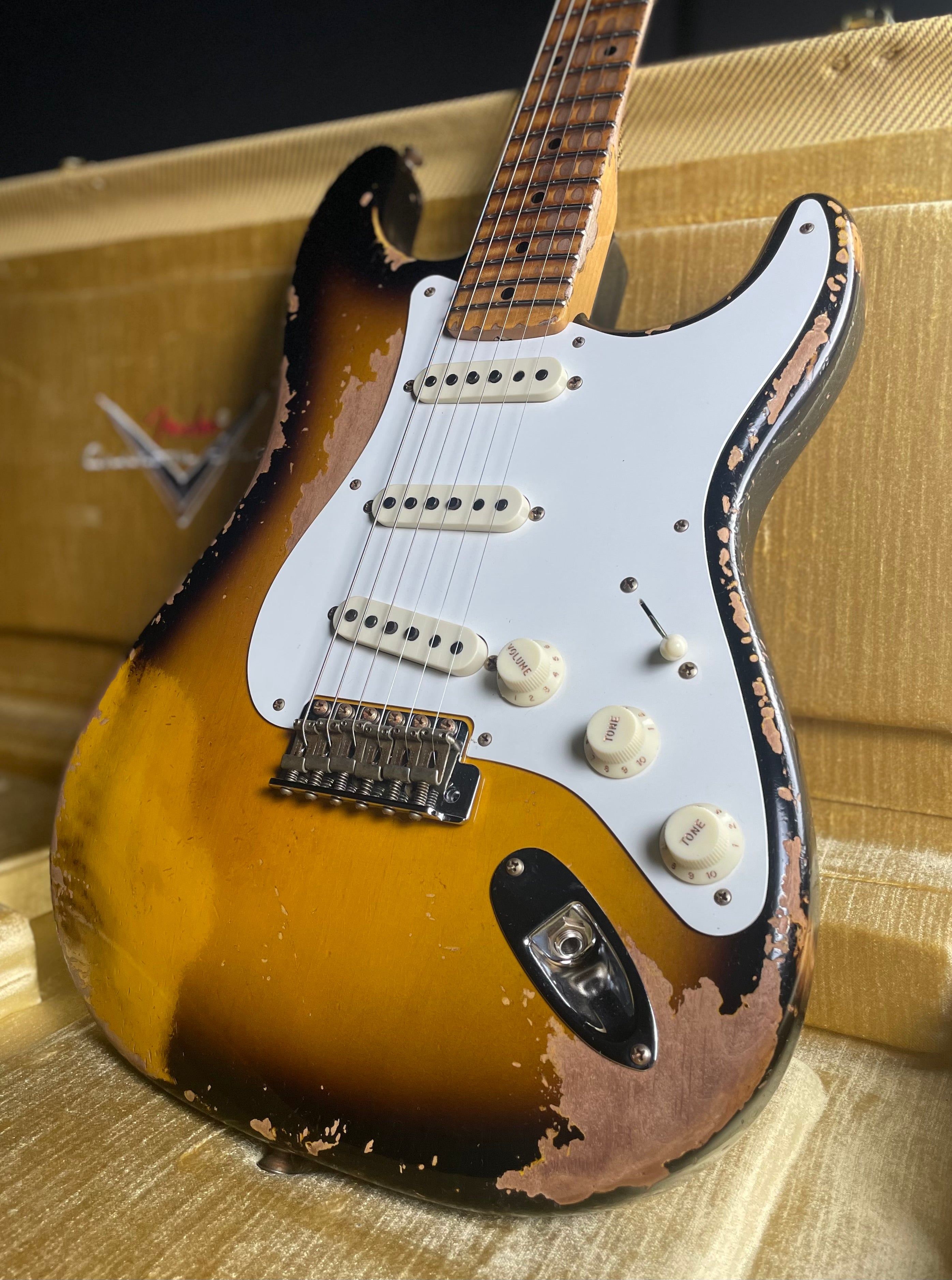 Fender Custom Shop LTD 1956 Stratocaster, SH Relic - SF Aged 2-Tone Sunburst - Metronome Music Inc.