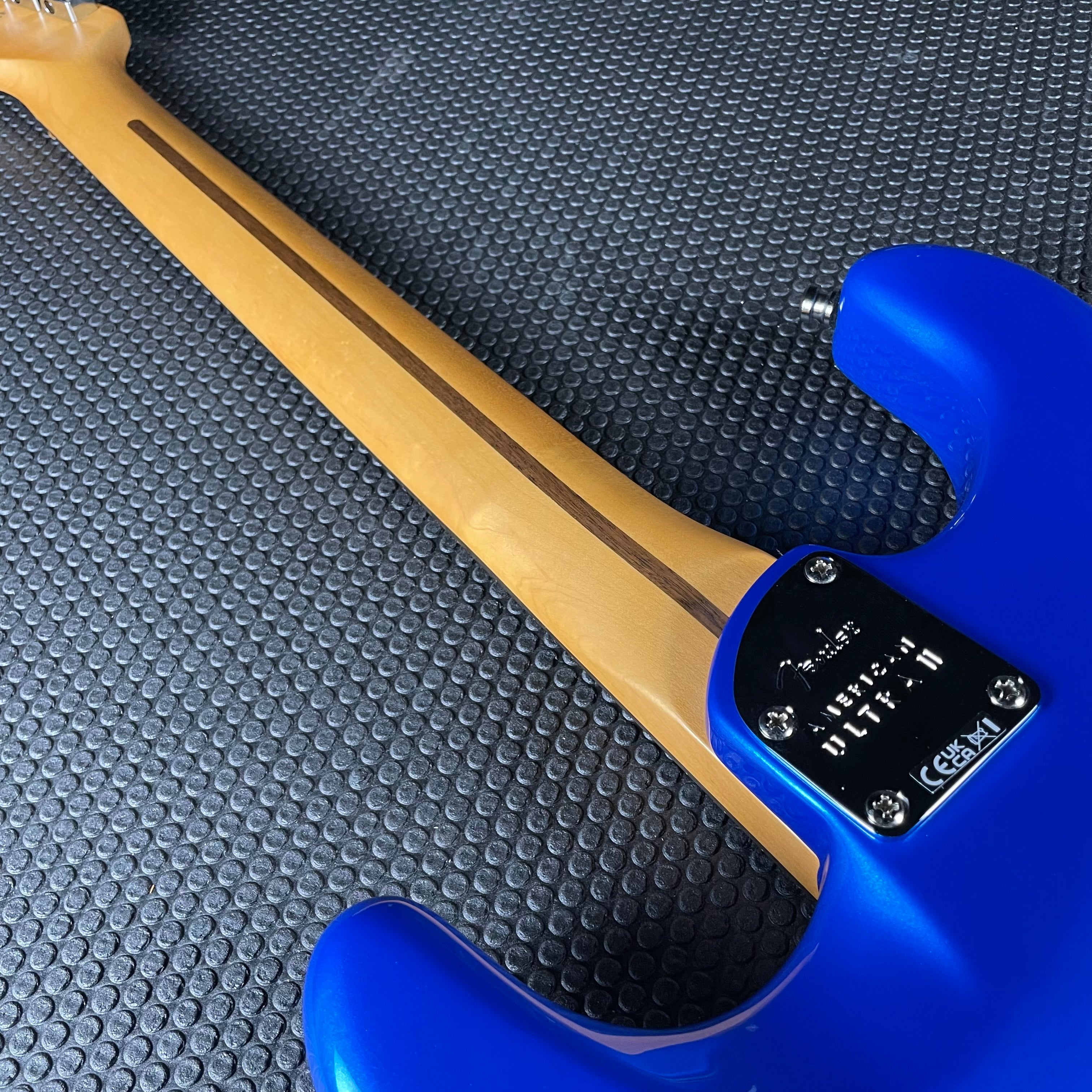 Fender American Ultra II Stratocaster, Ebony- Noble Blue (8lbs 1oz) - Metronome Music Inc.