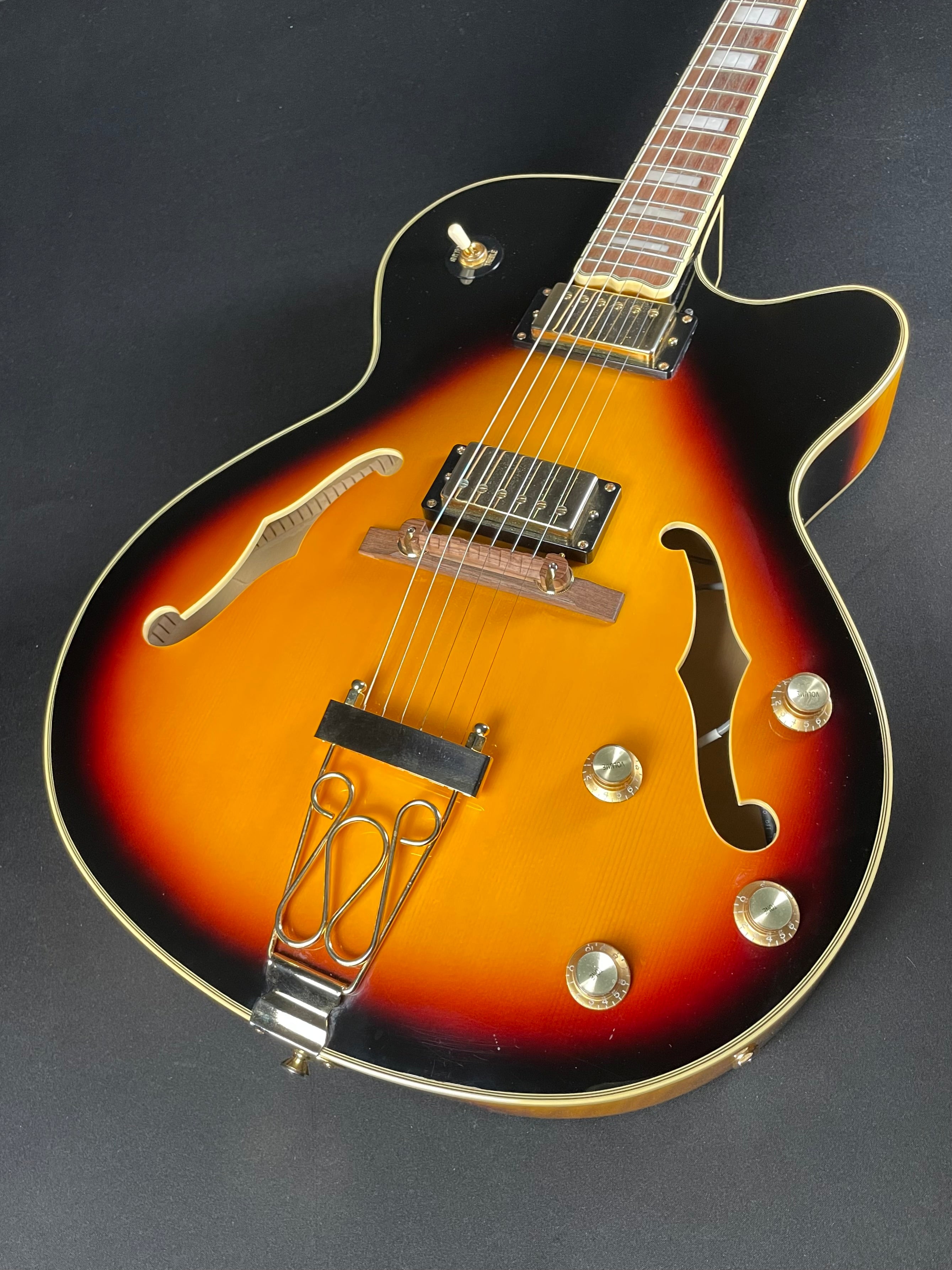 Epiphone Joe Pass Emperor-II PRO (2021) - Metronome Music Inc.