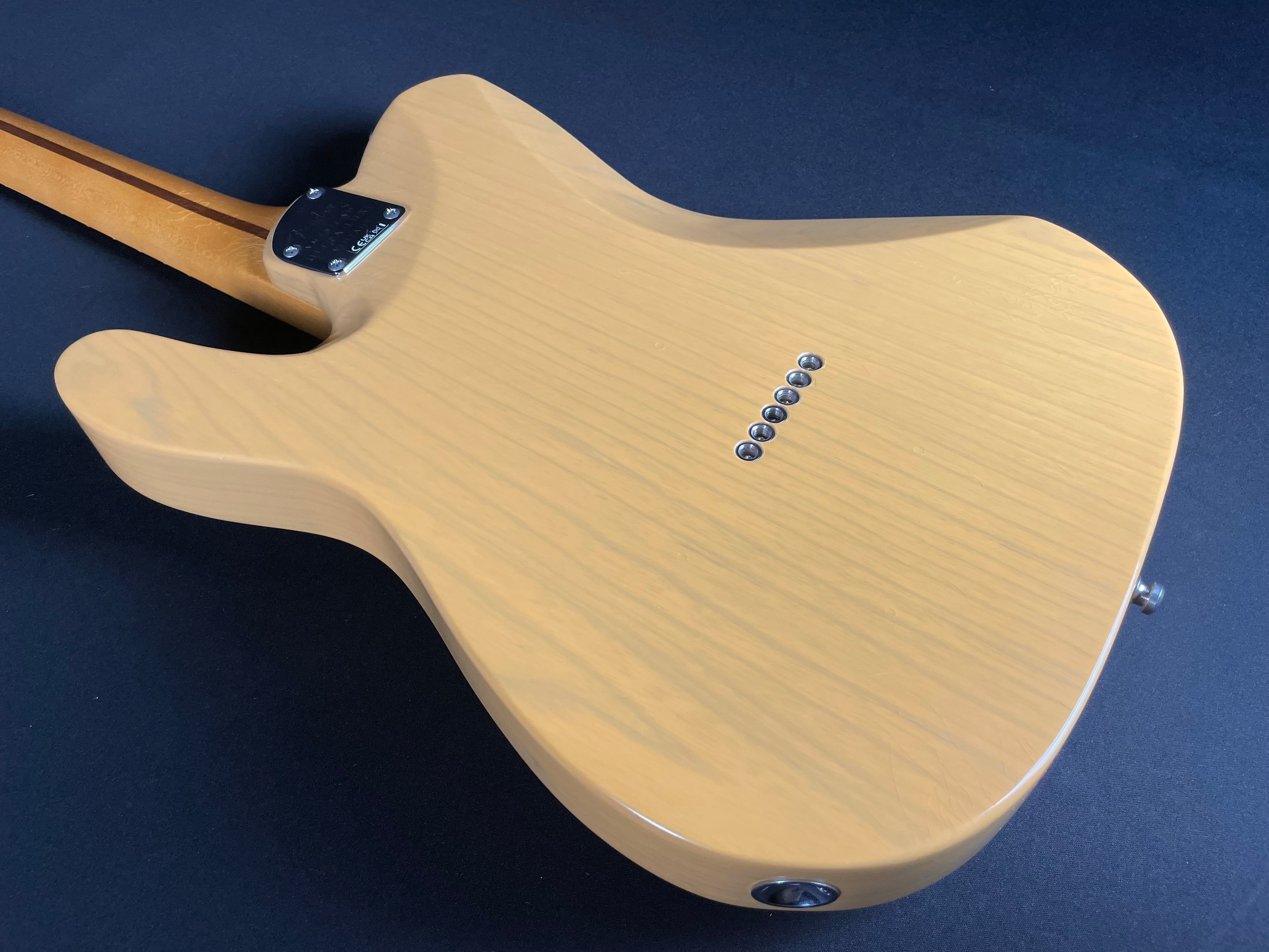 Fender American Ultra Luxe Vintage '50s Telecaster - Butterscotch Blonde - Metronome Music Inc.