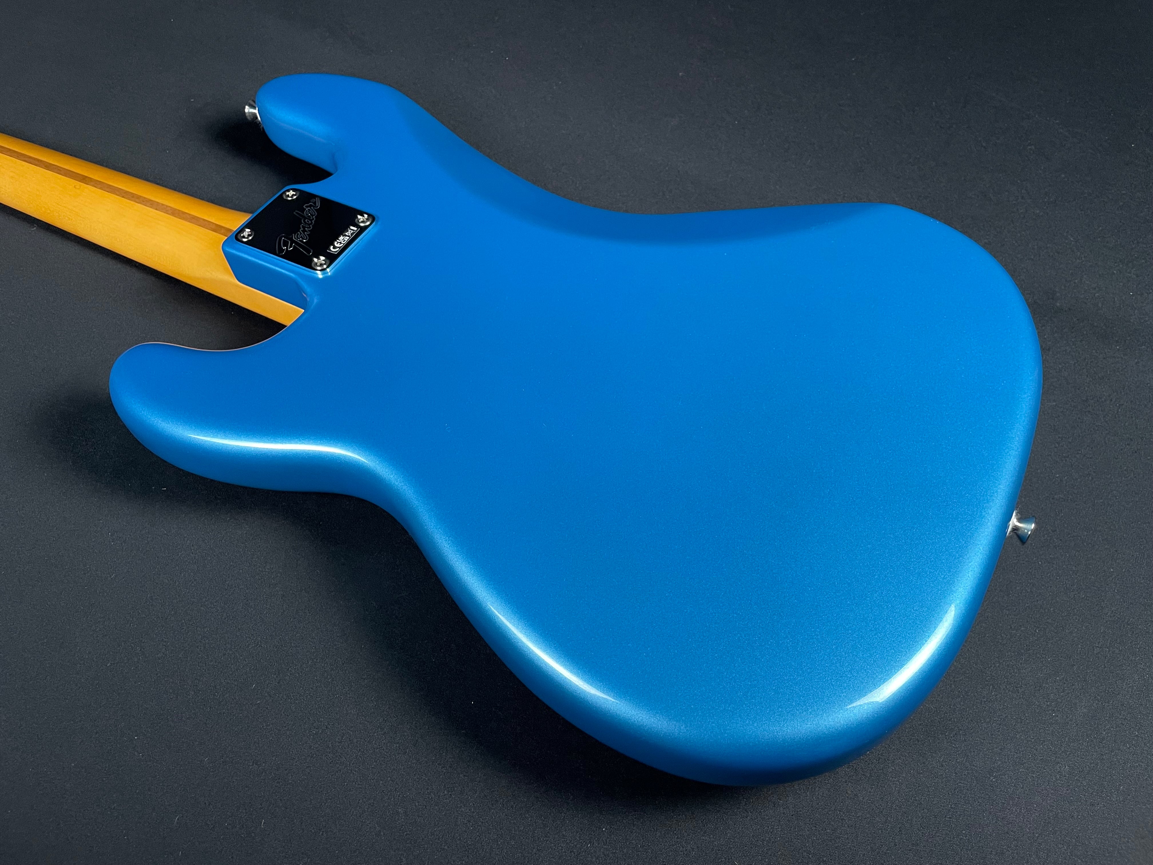 Fender American Professional Classic Precision Bass - Faded Lake Placid Blue - Metronome Music Inc.