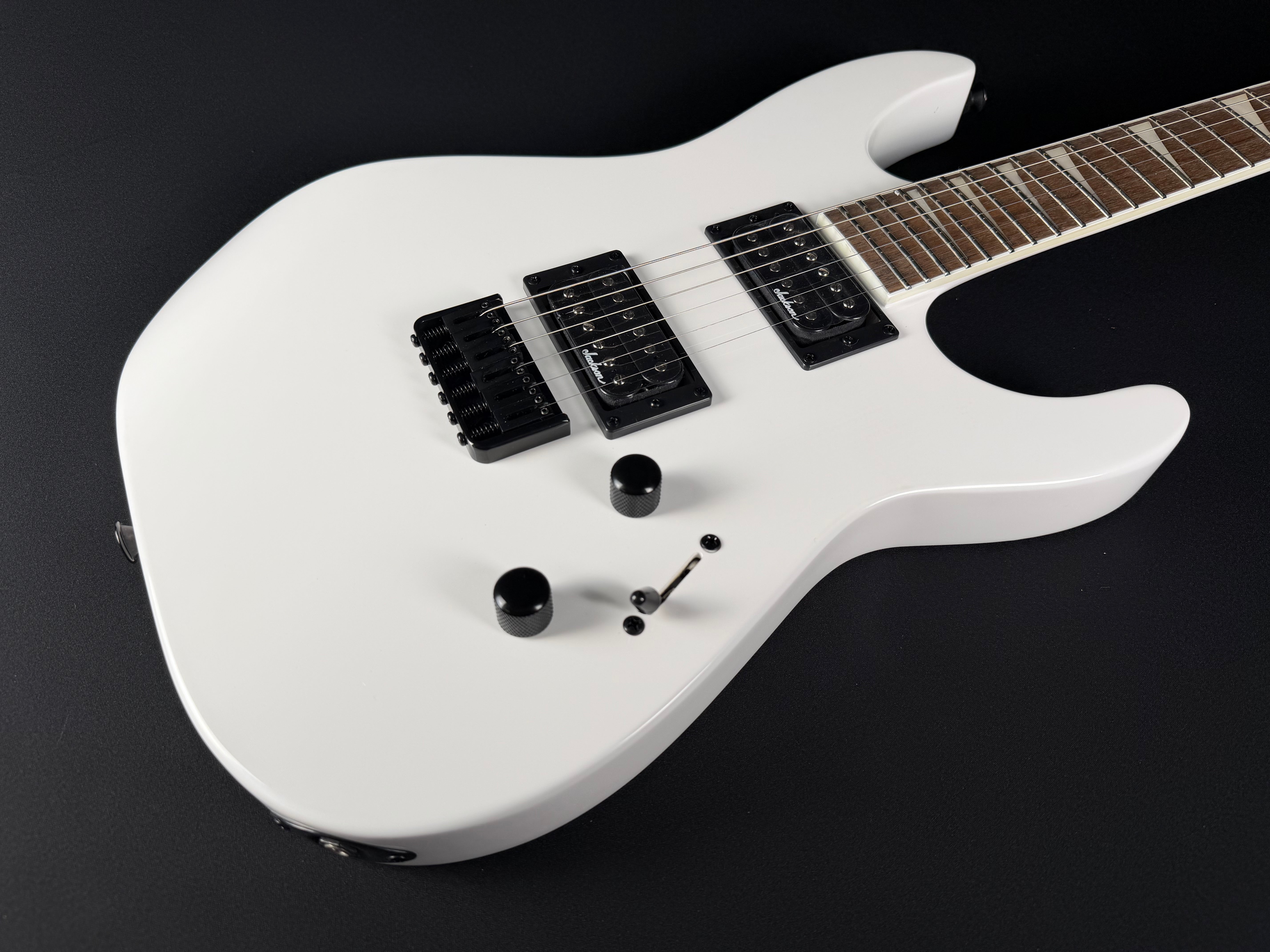 Jackson X Series Soloist SLX DX HT - Snow White - Metronome Music Inc.