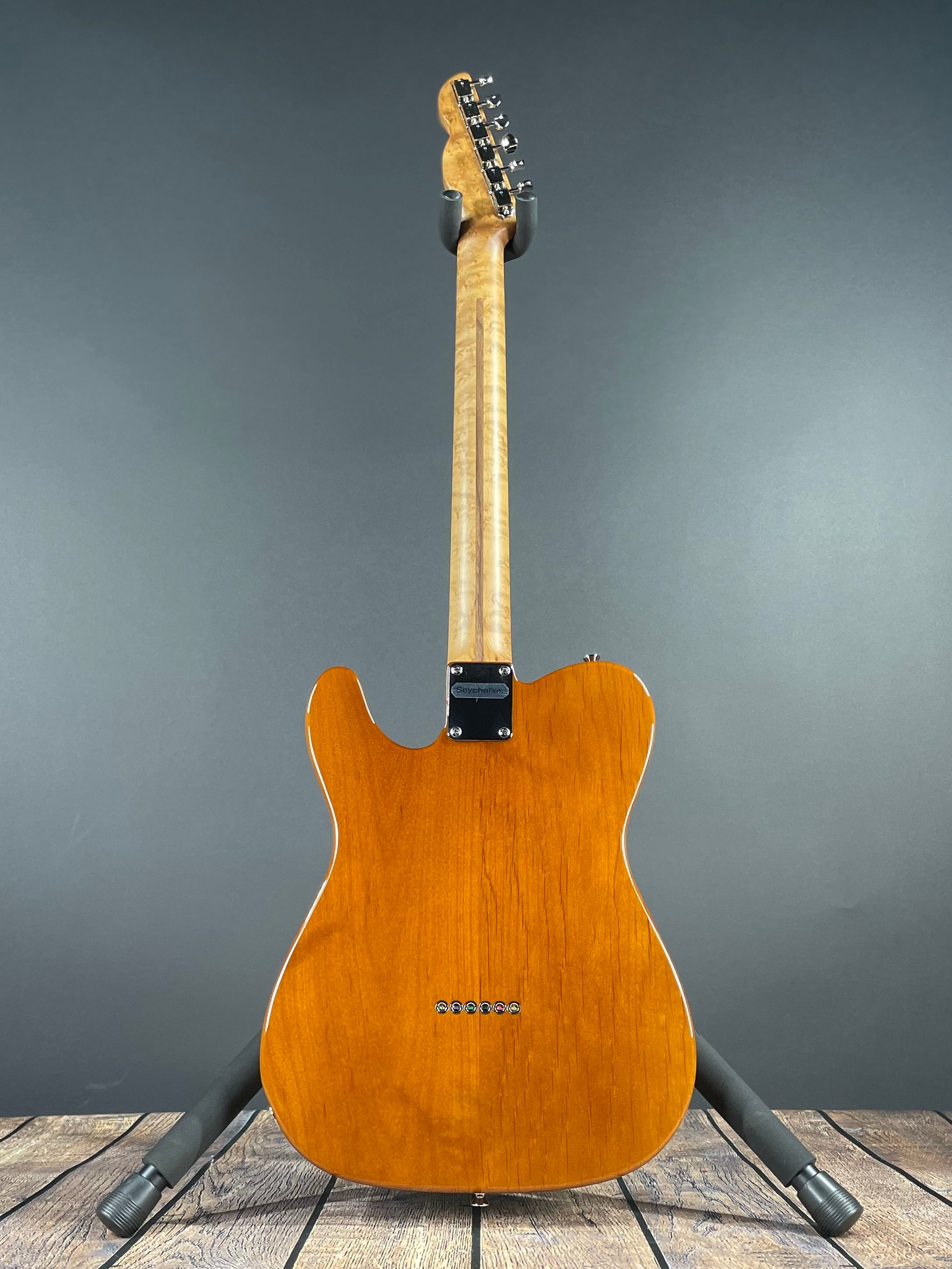 LsL Instruments T-Bone Deluxe Quilt Top, Birdseye Maple - Laguna Blue Gradient - Metronome Music Inc.