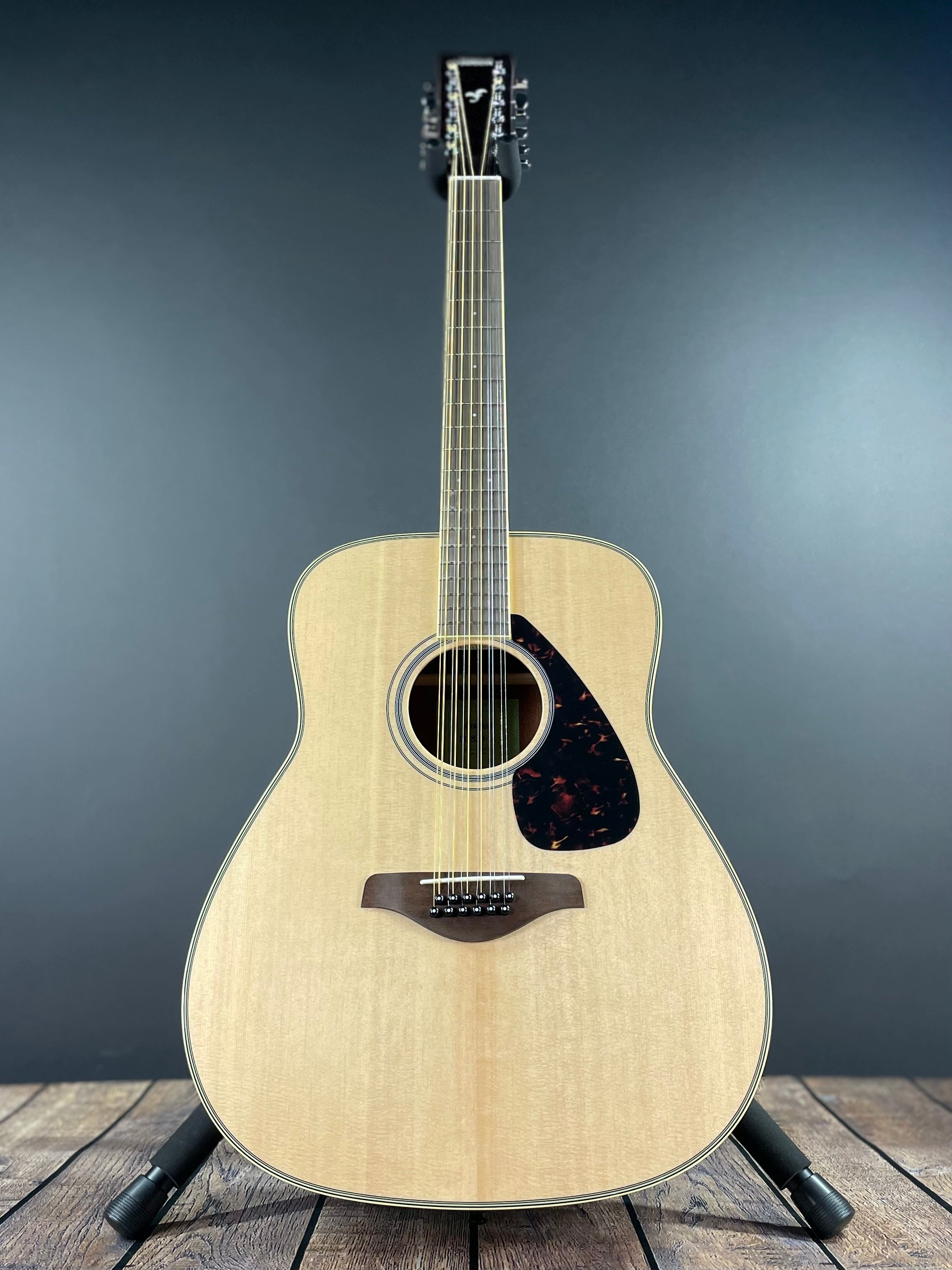 Yamaha FG820 12-String Acoustic Guitar - Natural - Metronome Music Inc.