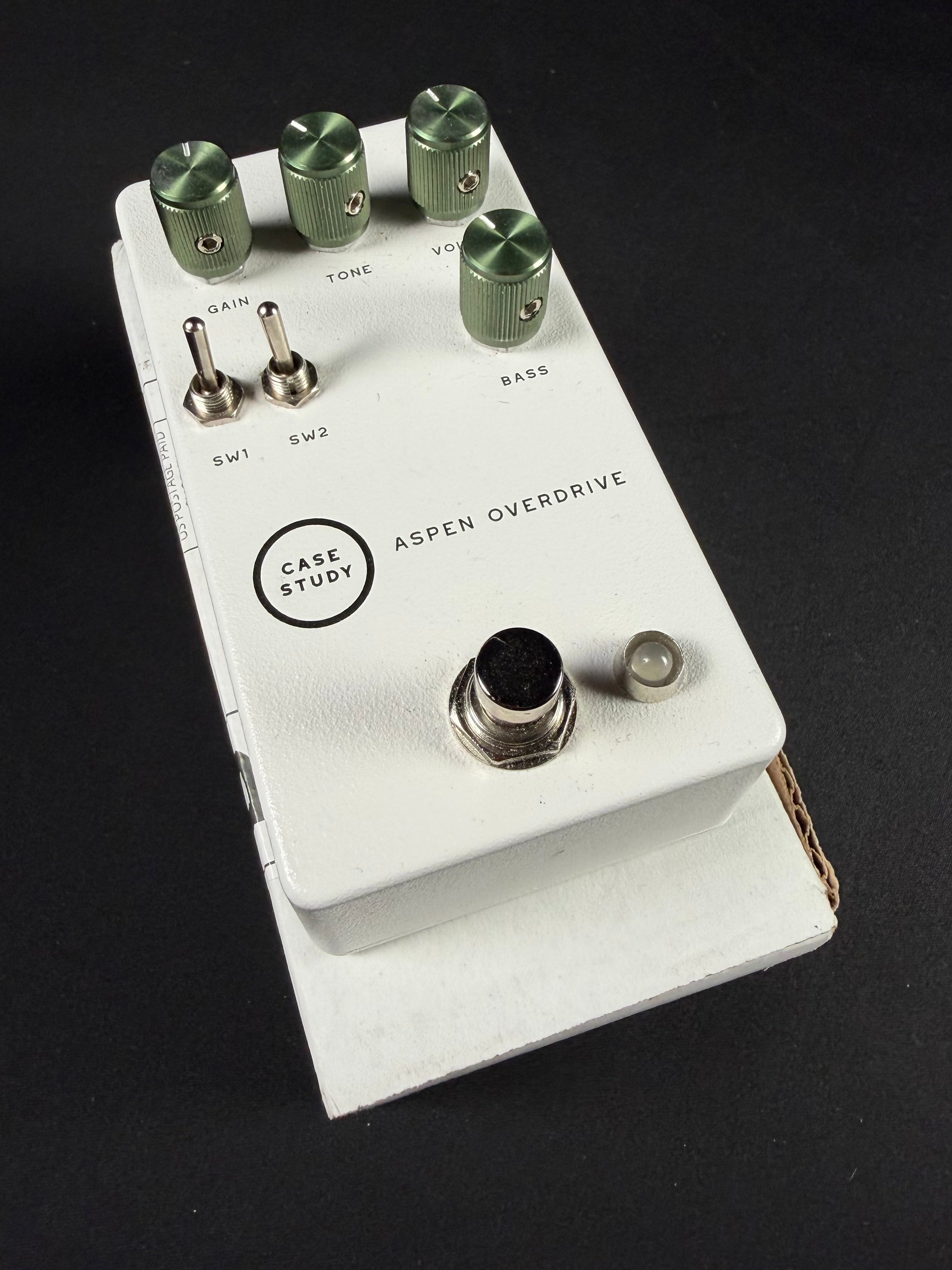 Case Study Aspen Overdrive White (Used)