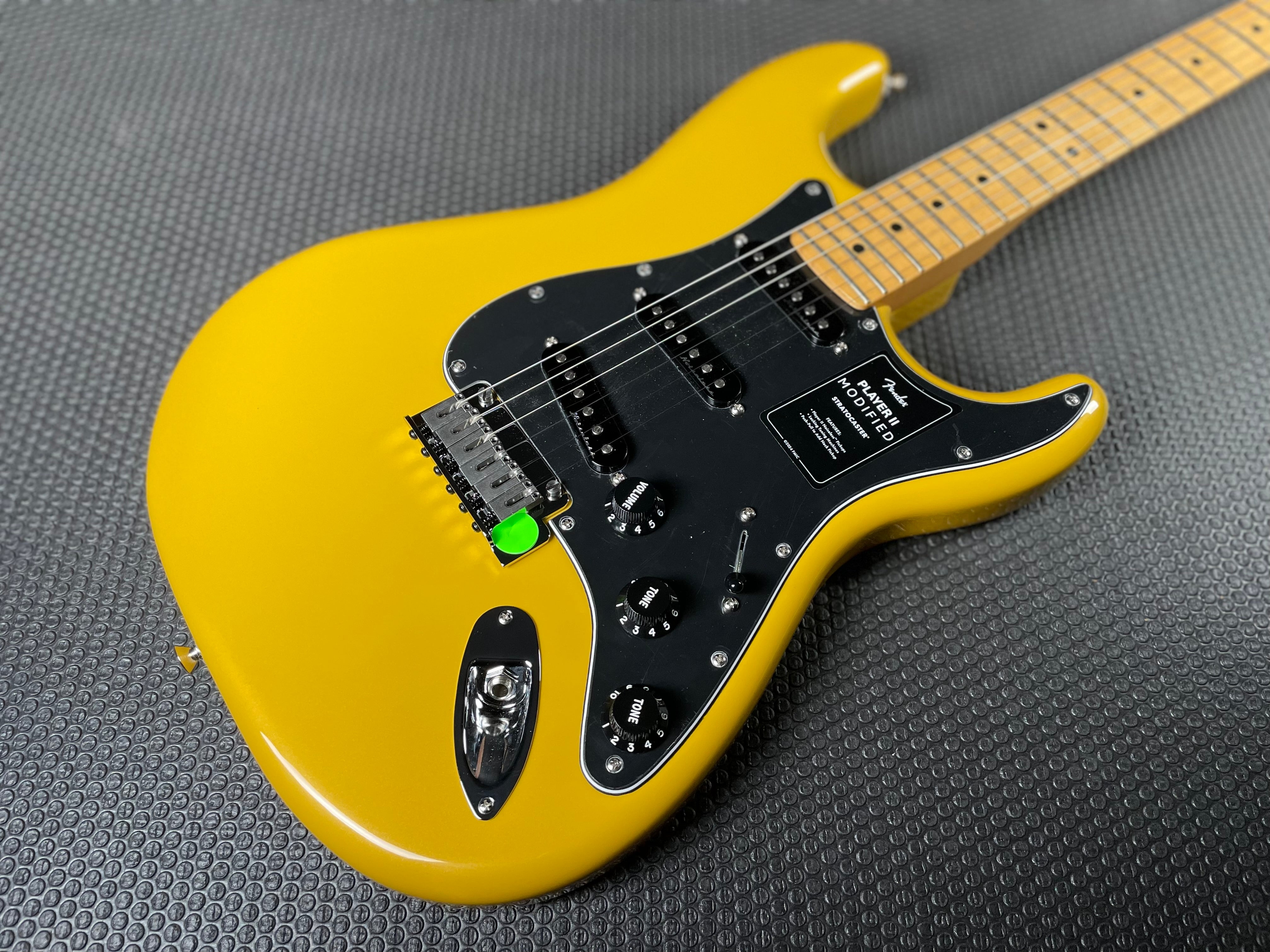 Fender Player II Modified Stratocaster, Maple Fingerboard, Sunshine Yellow - Metronome Music Inc.