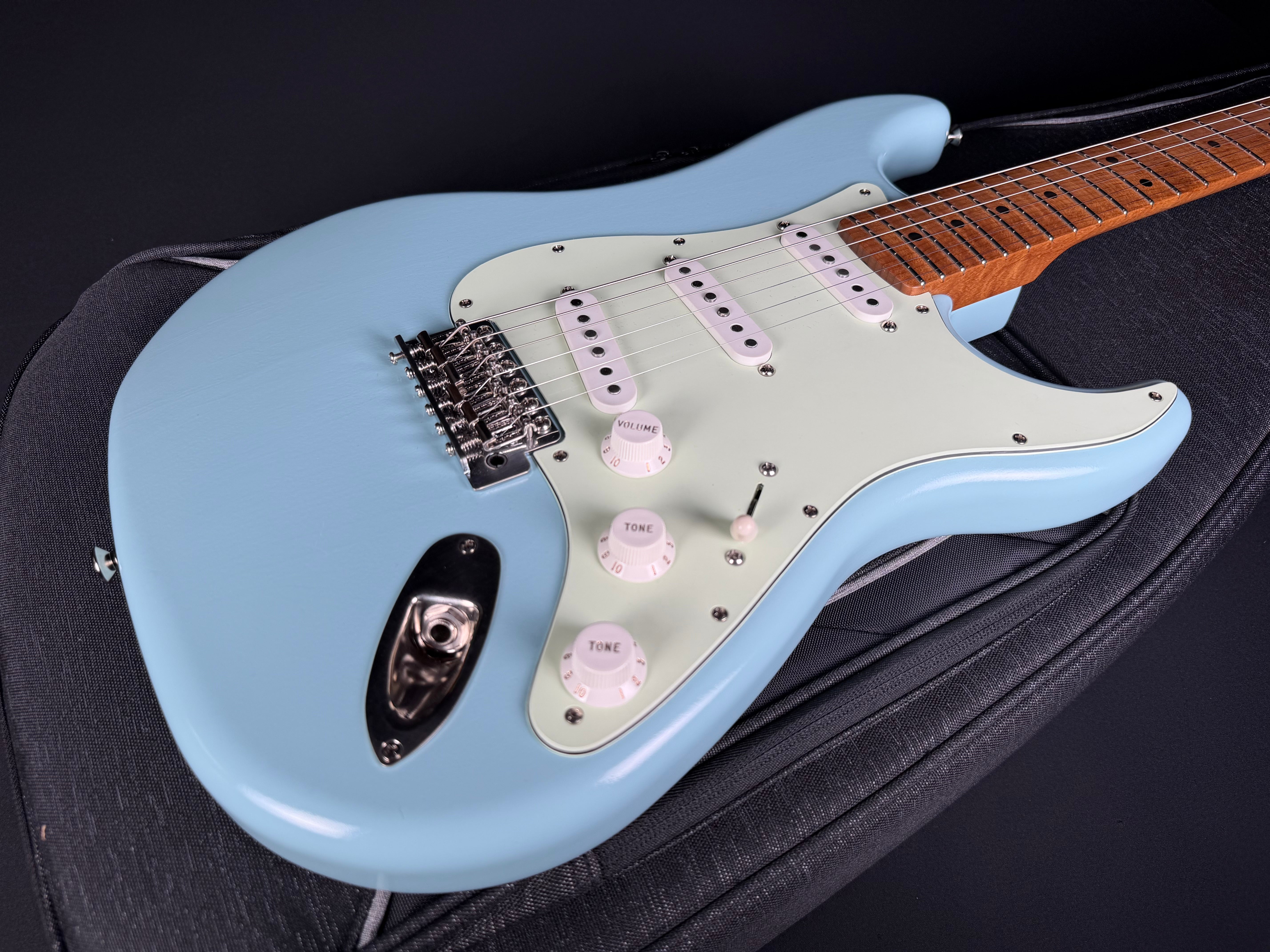 LSL Instruments Era Series Saticoy SSS - Faded Sonic Blue (2026)