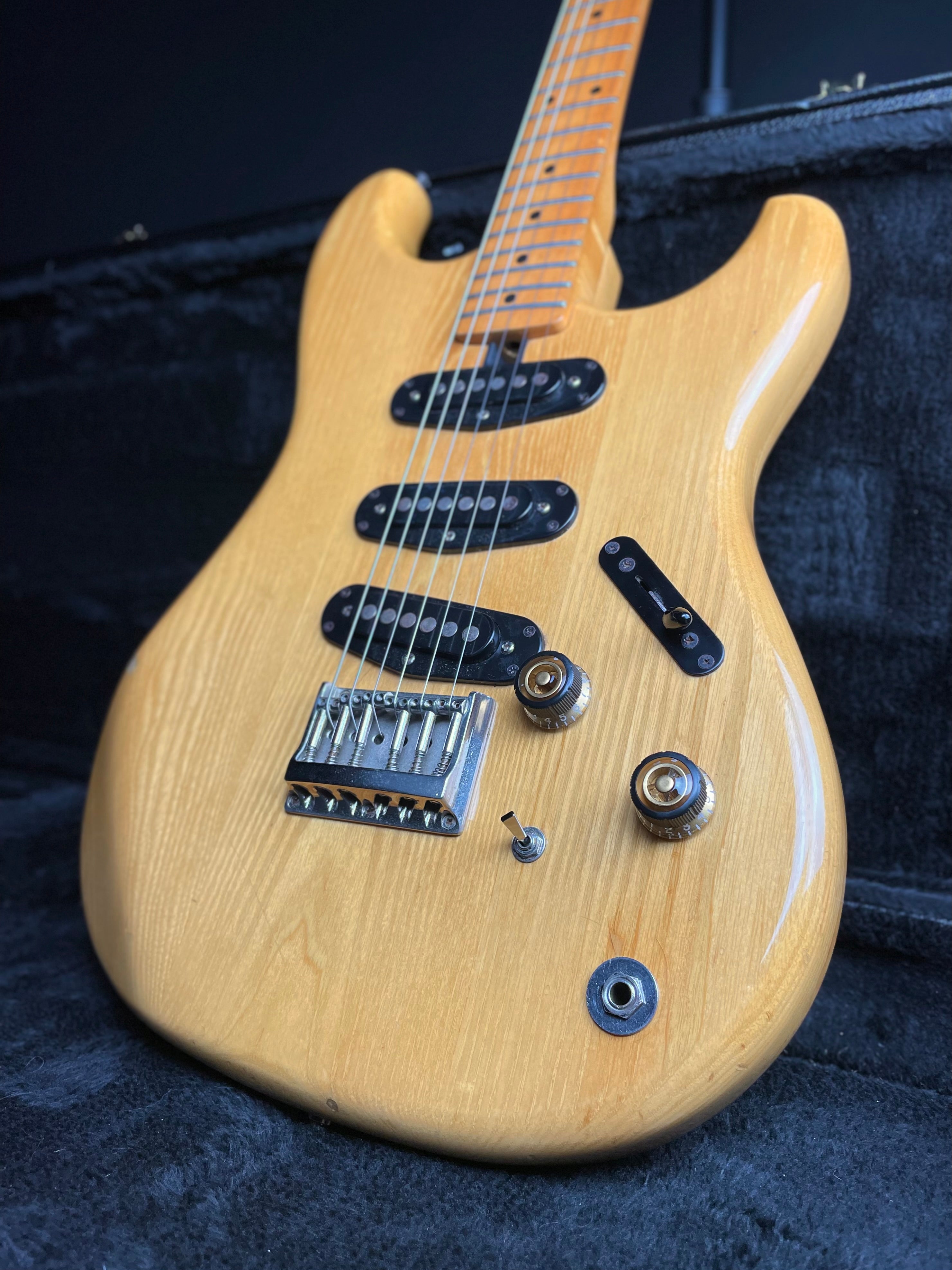 Ibanez Roadster RS300 w/HSC - Natural (1980) - Metronome Music Inc.