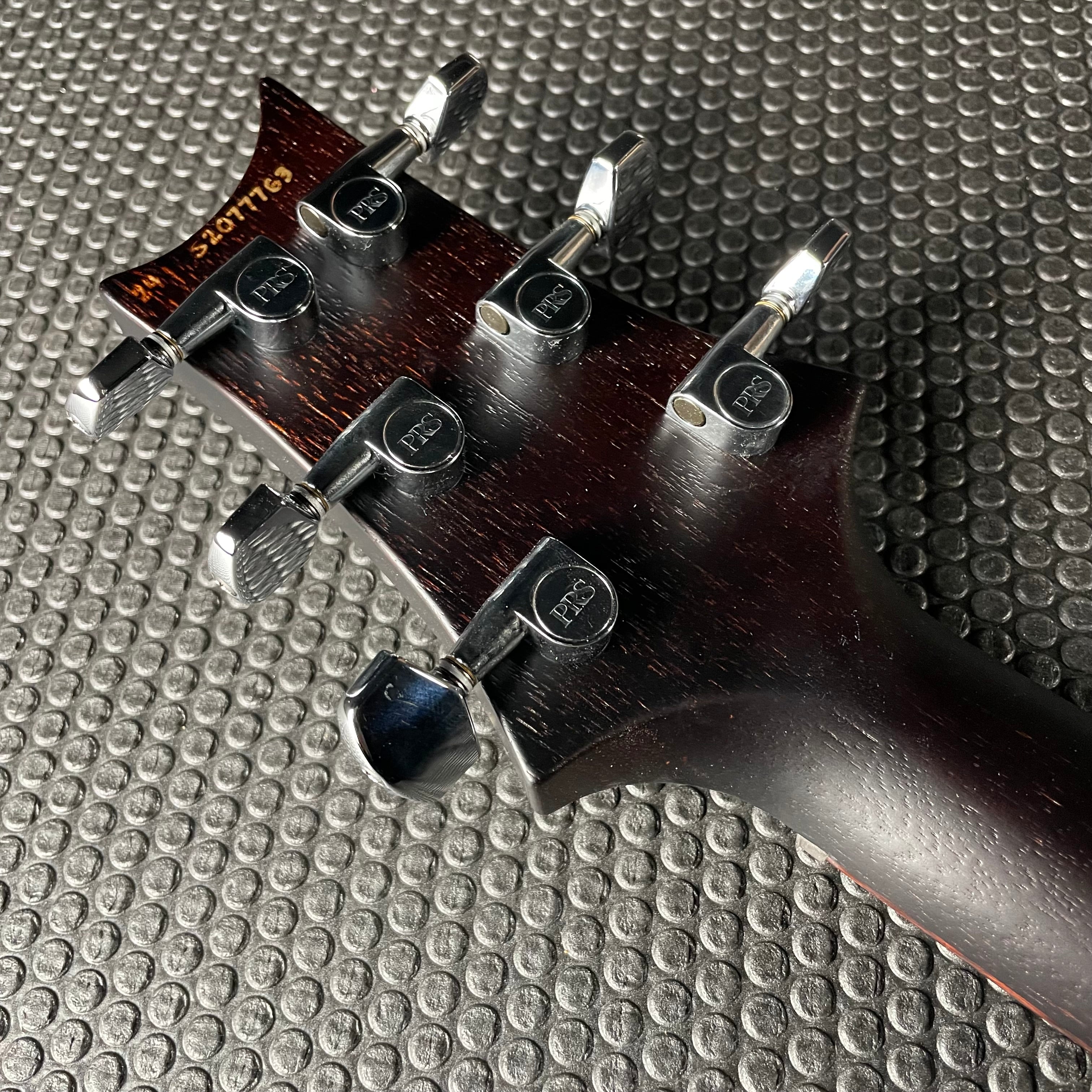 Paul Reed Smith, PRS S2 Standard 24, Satin- McCarty Tobacco Sunburst (6lbs 12oz) - Metronome Music Inc.