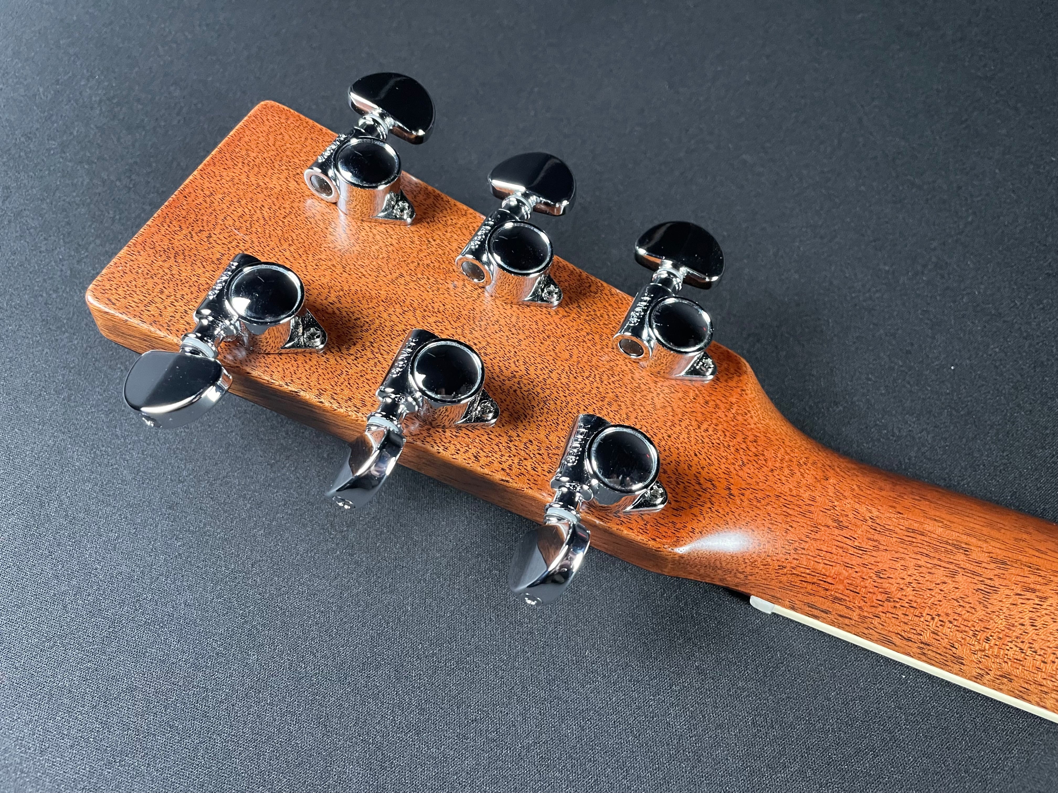 Martin D-35 Standard w/Hardshell Case - 1933 Ambertone (2025) - Metronome Music Inc.