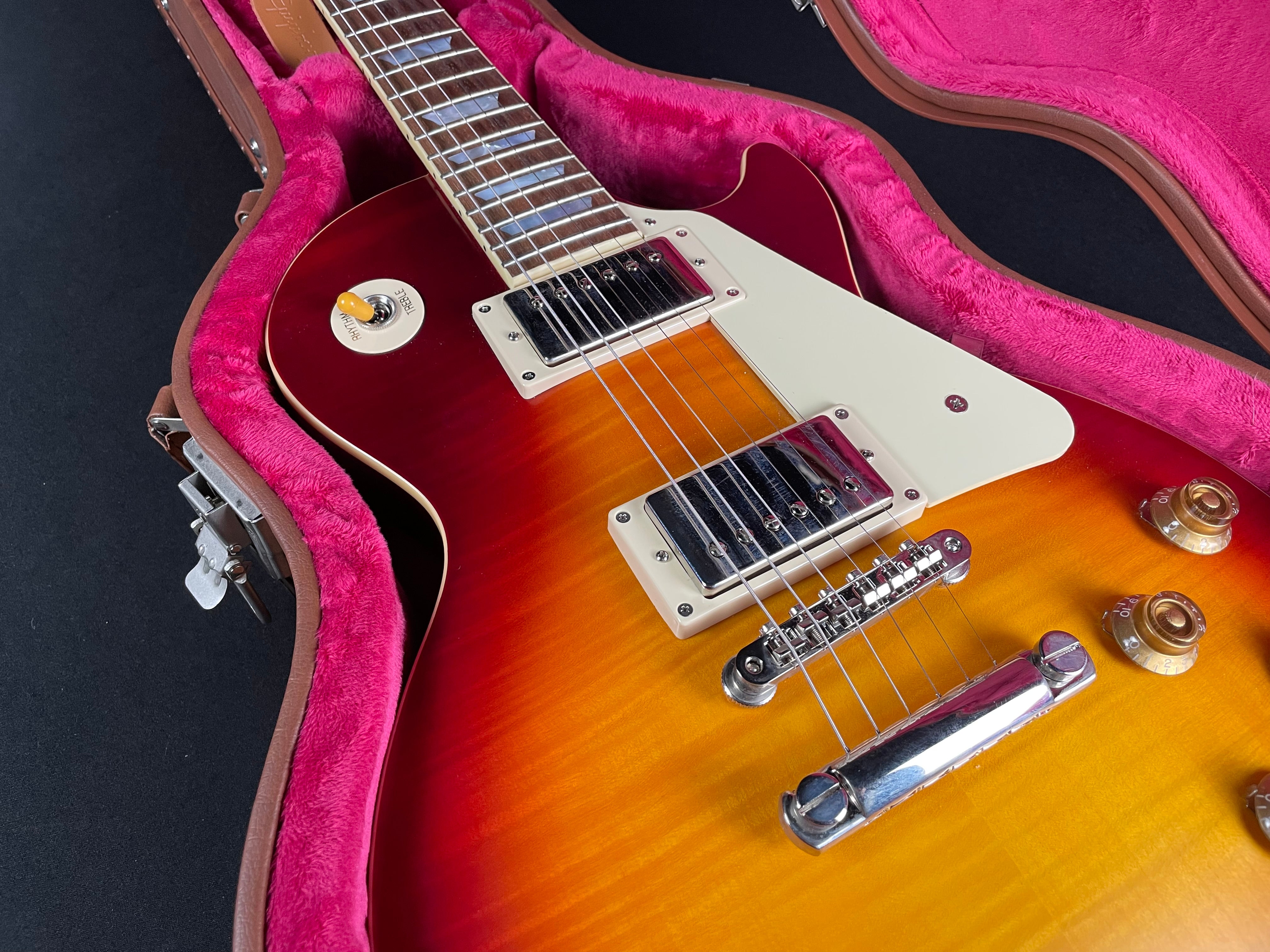 Epiphone 1959 Les Paul Standard w/OHSC- Factory Burst (Used) - Metronome Music Inc.