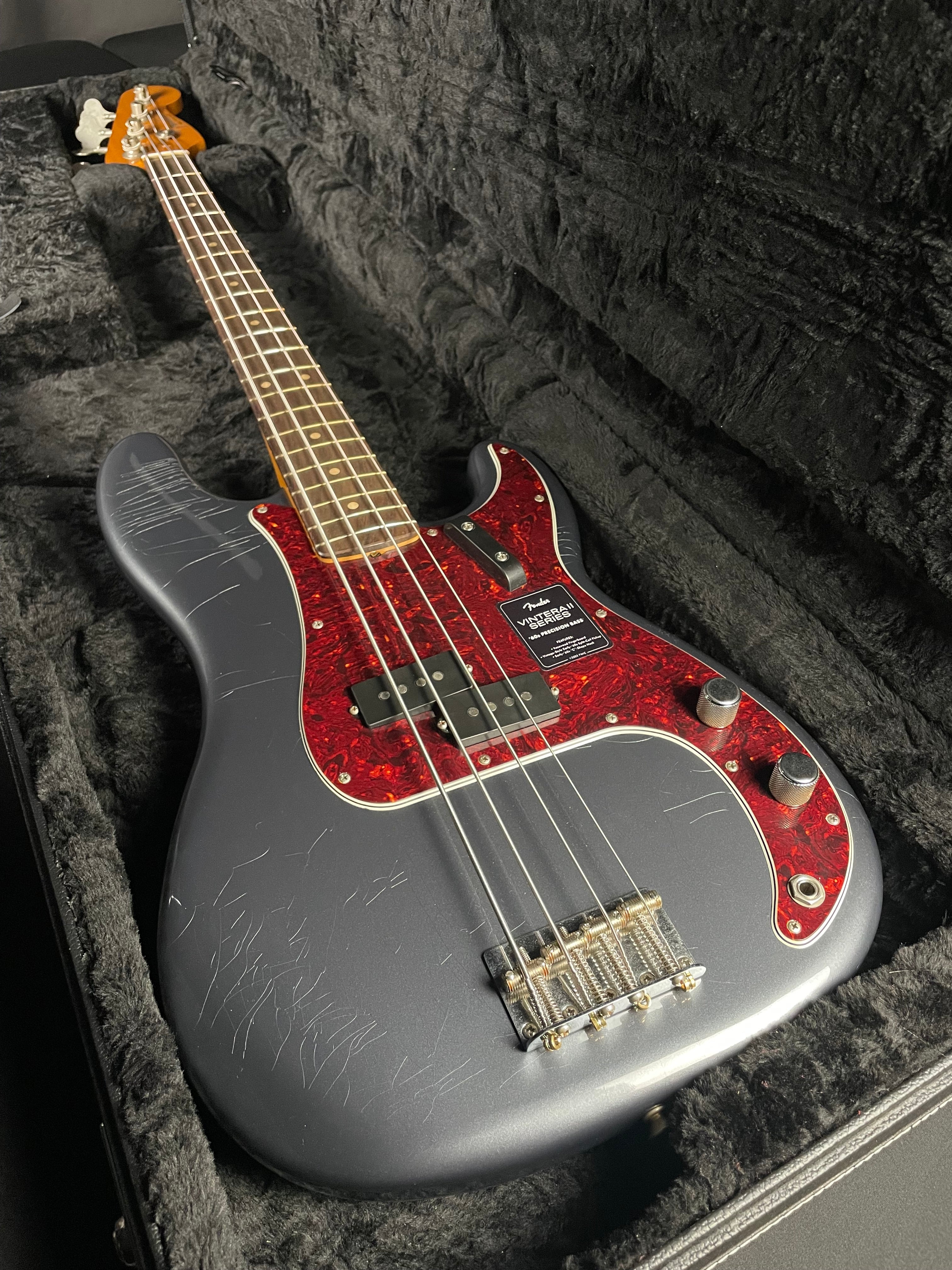 Fender Vintera II Road Worn '60s Precision Bass, Rosewood - Charcoal Frost Metallic