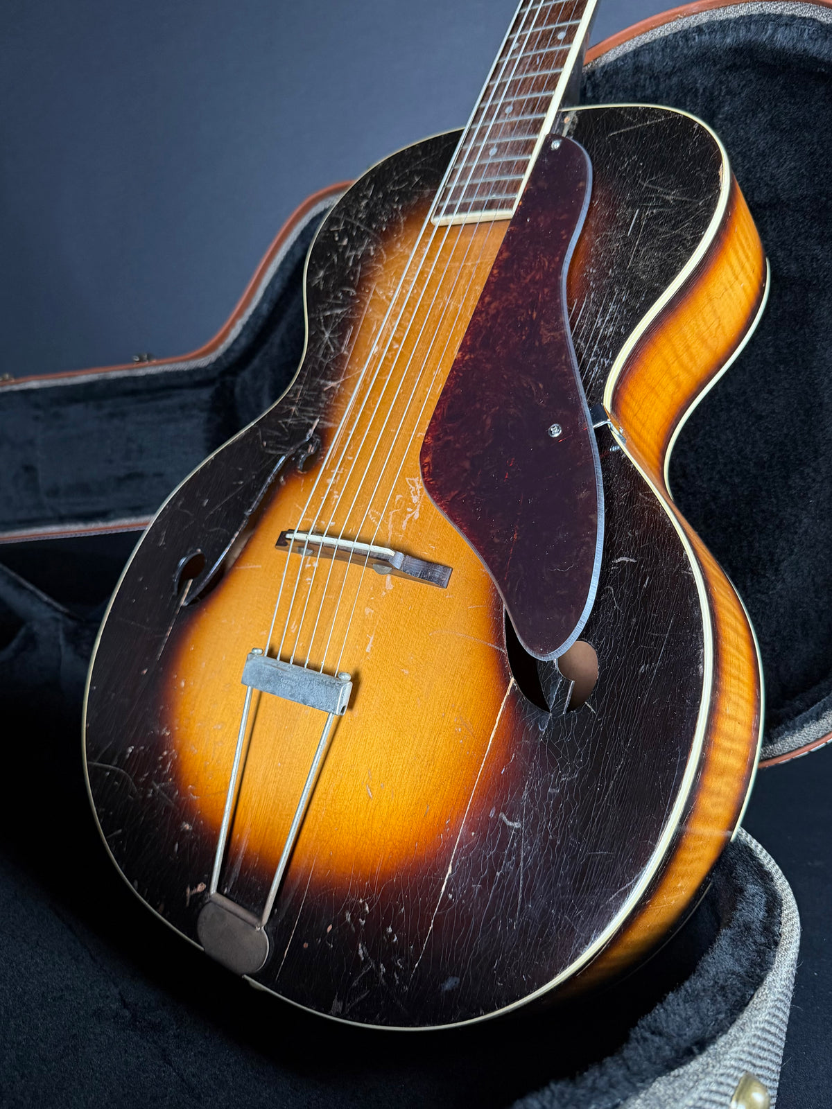 Slingerland Songster Archtop w/Hardcase (1930s)