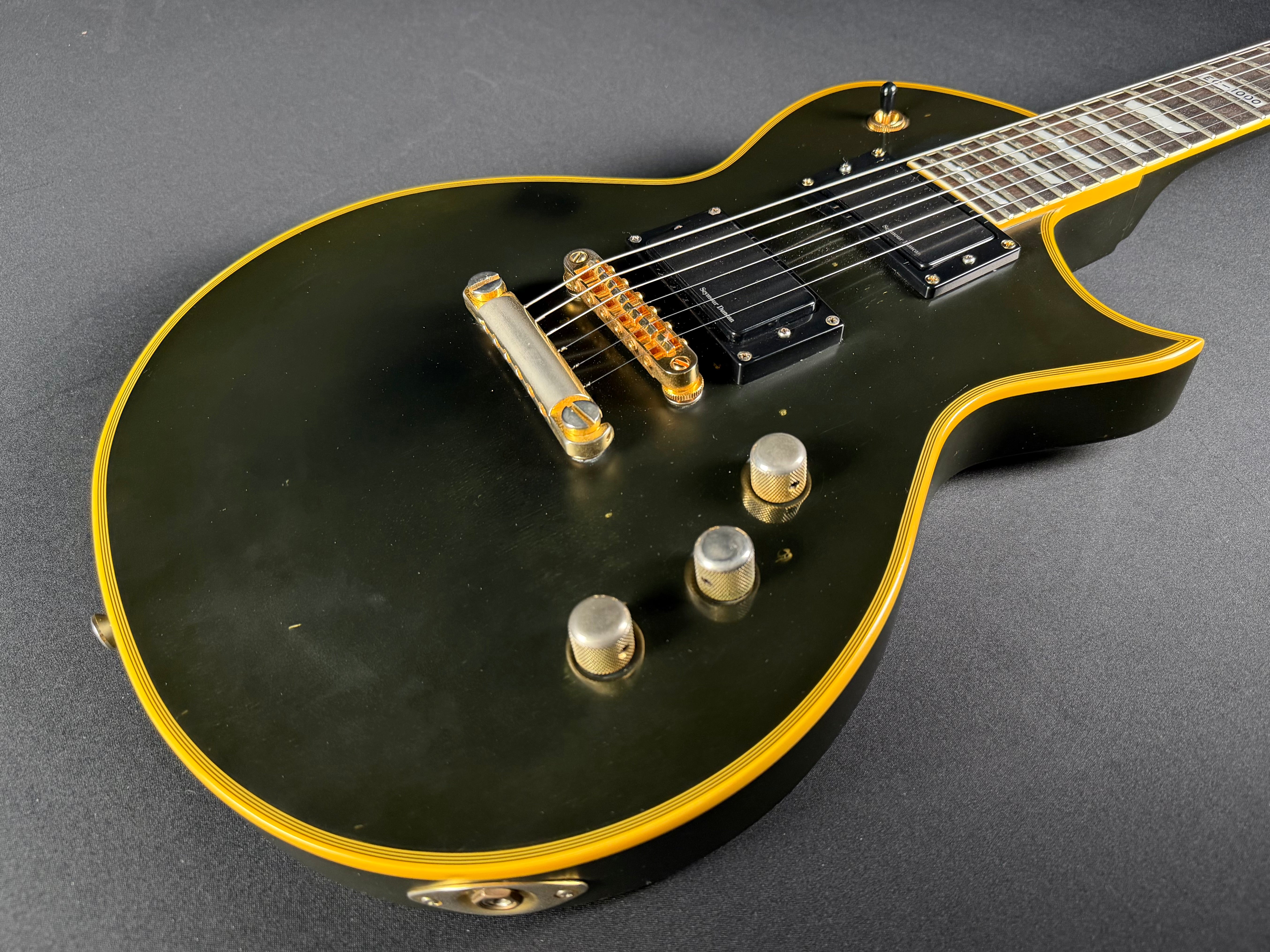 ESP LTD EC-1000 - Vintage Black (2013) - Metronome Music Inc.