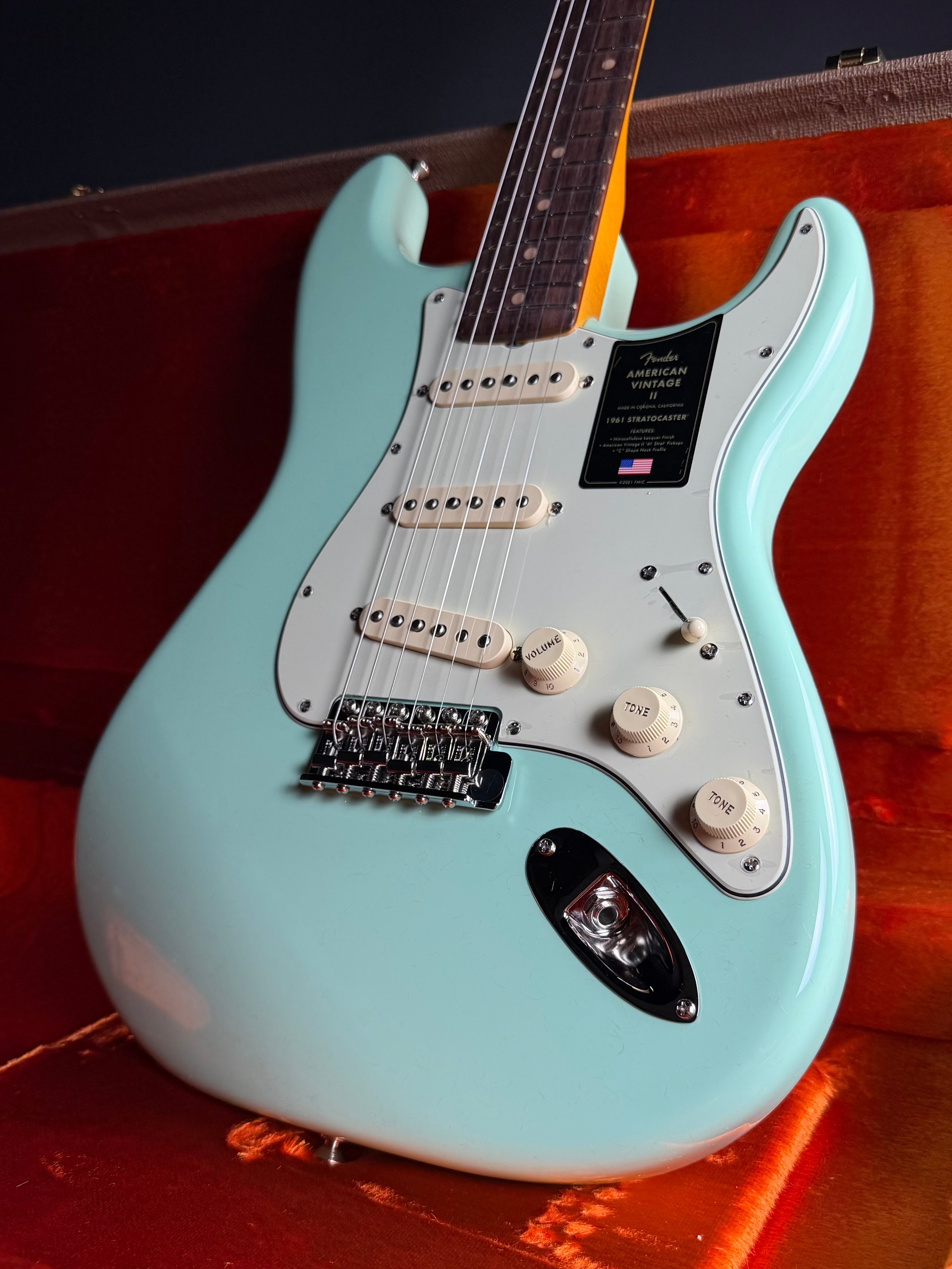 Fender American Vintage II 1961 Stratocaster, Rosewood - Surf Green (2026)