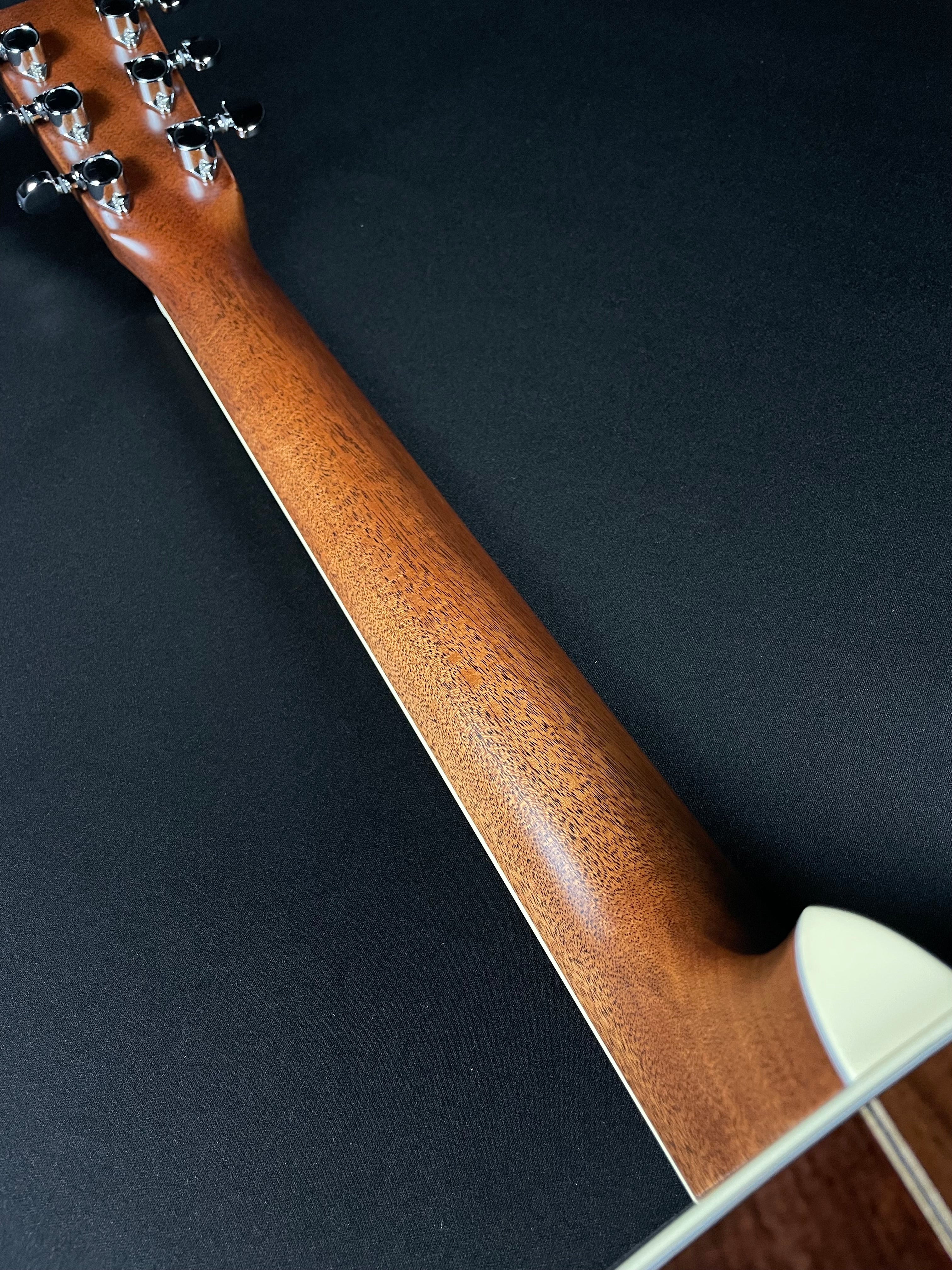 Martin D-35 Standard w/Hardshell Case - 1933 Ambertone (2025) - Metronome Music Inc.