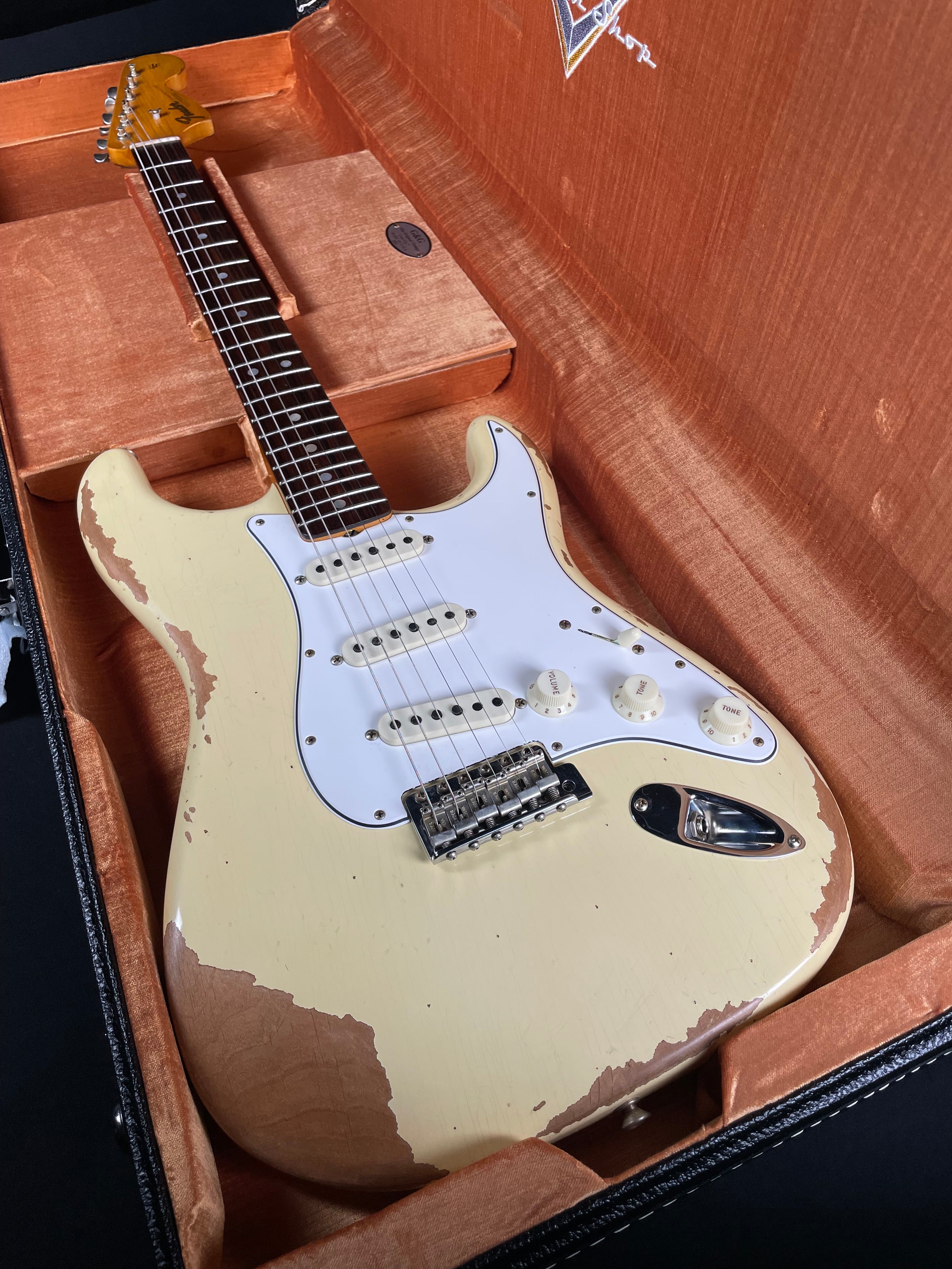 Fender Custom Shop 1967 Stratocaster Heavy Relic - Aged Vintage White