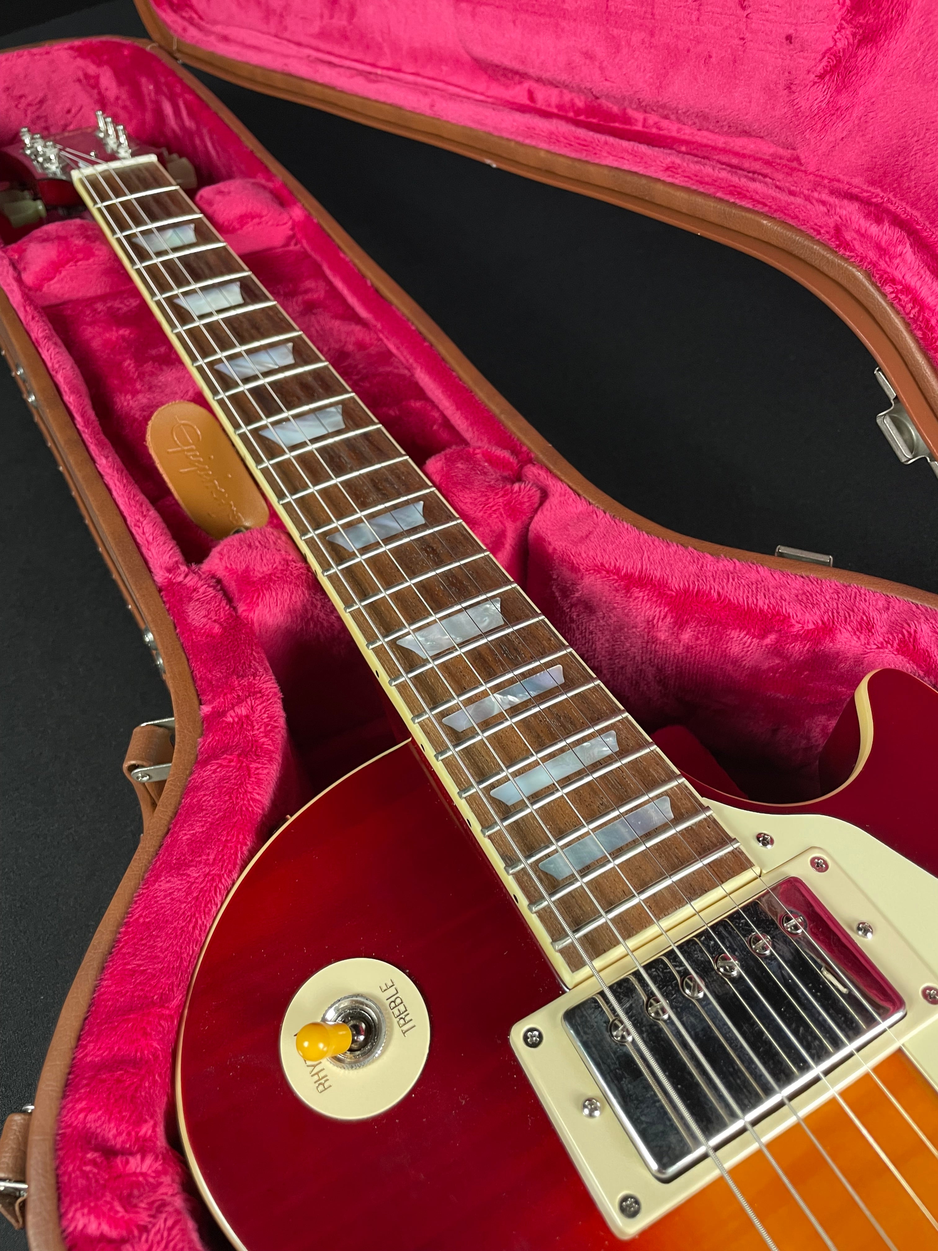 Epiphone 1959 Les Paul Standard w/OHSC- Factory Burst (Used) - Metronome Music Inc.