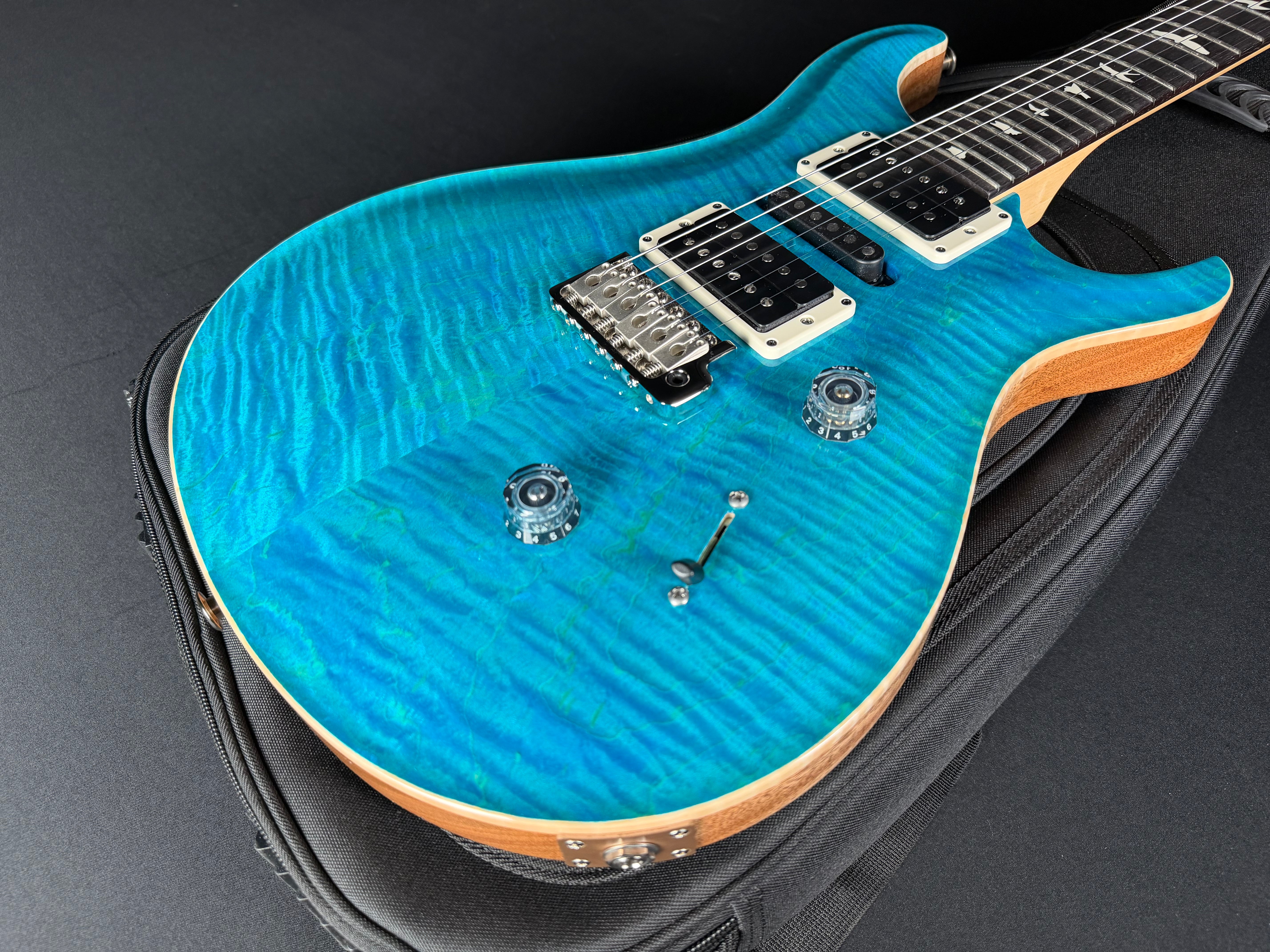 CE24 Special - Metronome Music Inc.