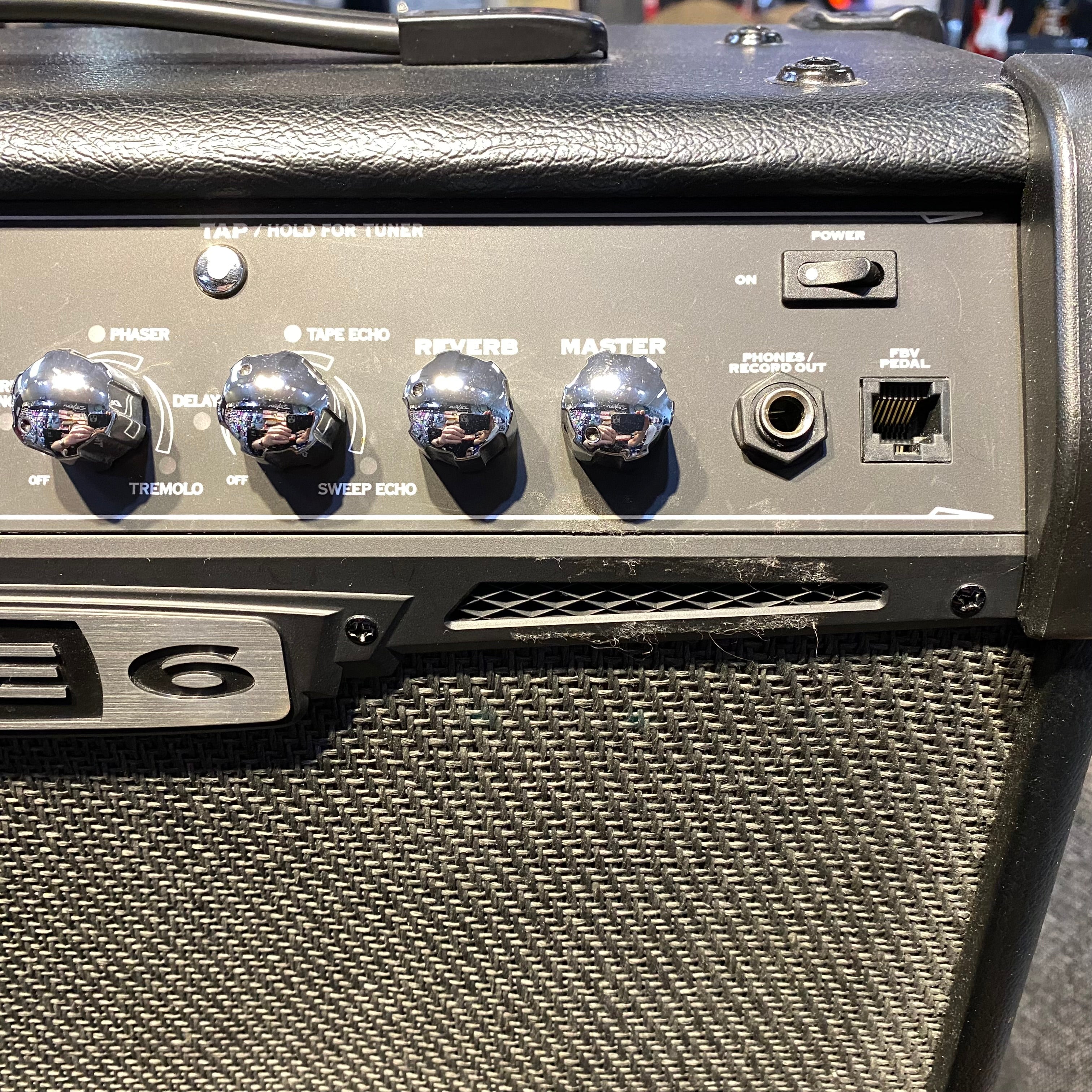 Line 6 Spider IV 30 Amplifier (Used) - Metronome Music Inc.