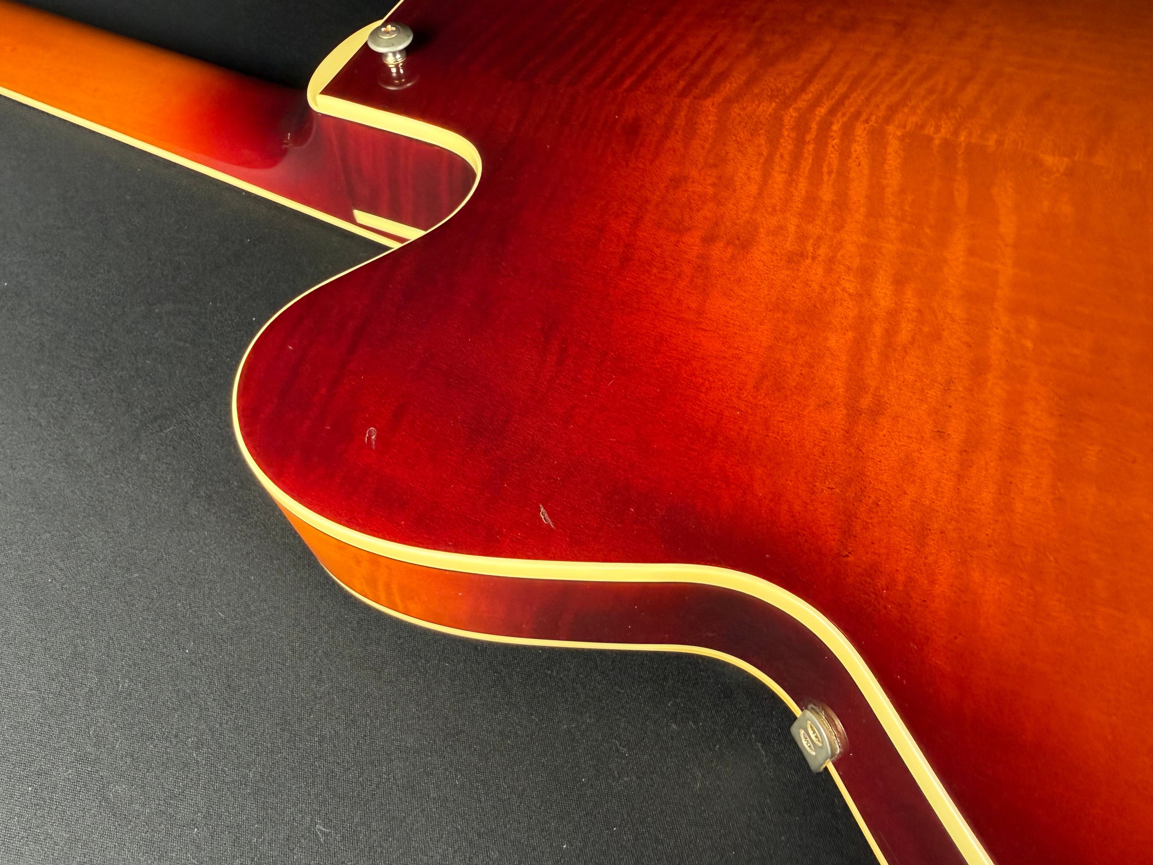 Yamaha AES1500 Hollowbody - Metronome Music Inc.