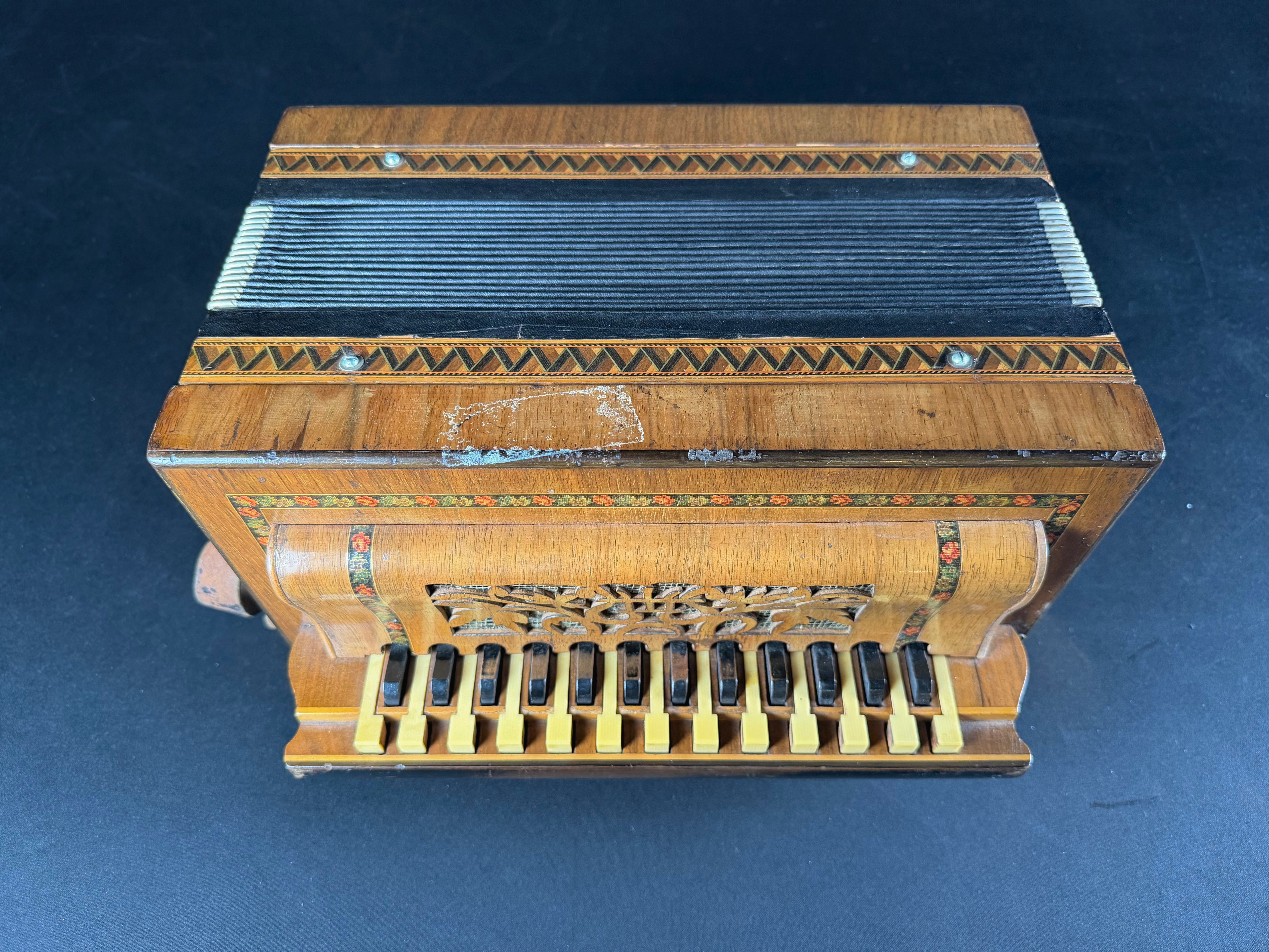 Hohner Button Box Accordion Germany, Unknown Model (1920s) - Metronome Music Inc.