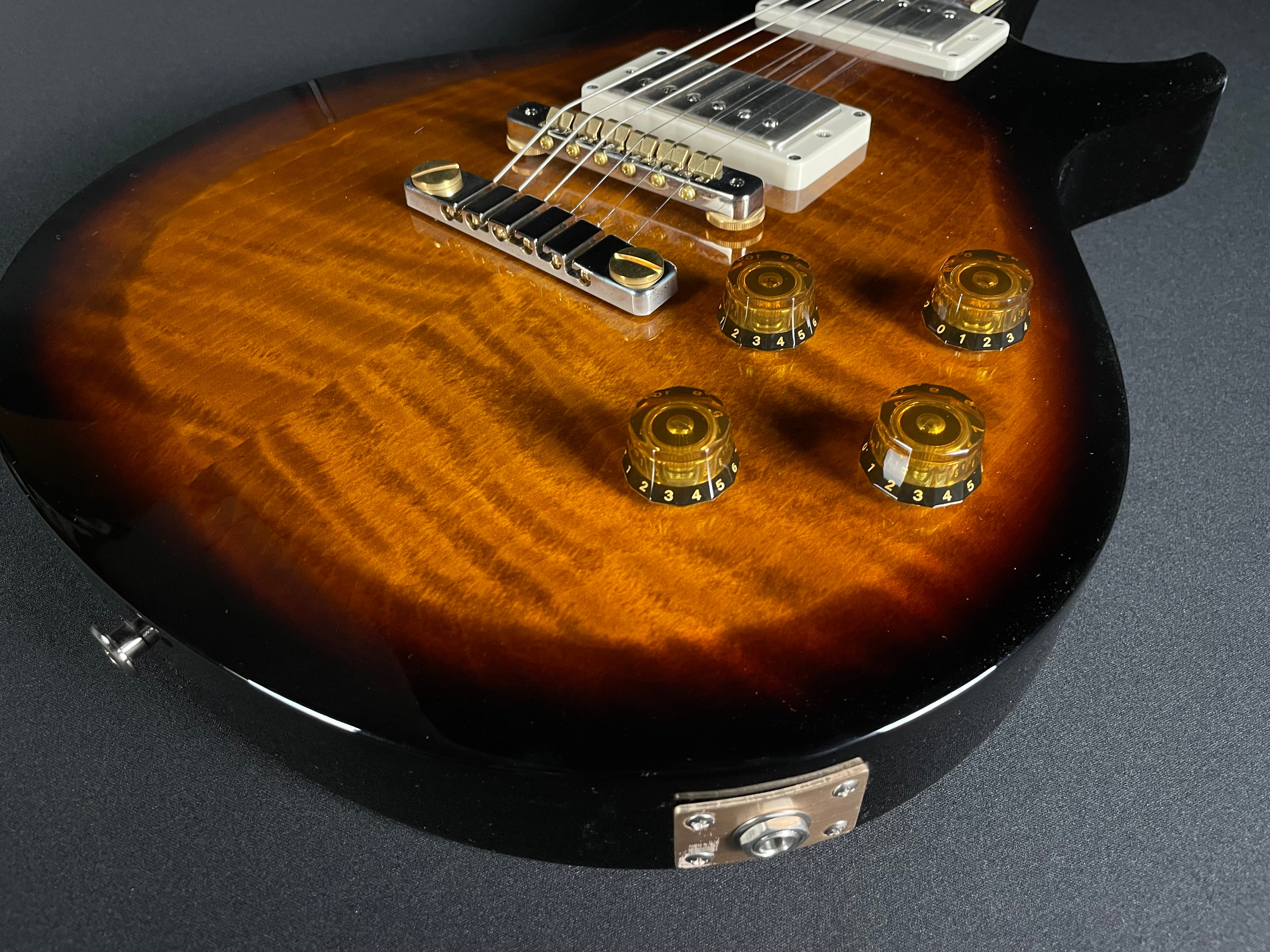 PRS S2 McCarty 594 Singlecut w/Gig Bag - Black Amber - Metronome Music Inc.