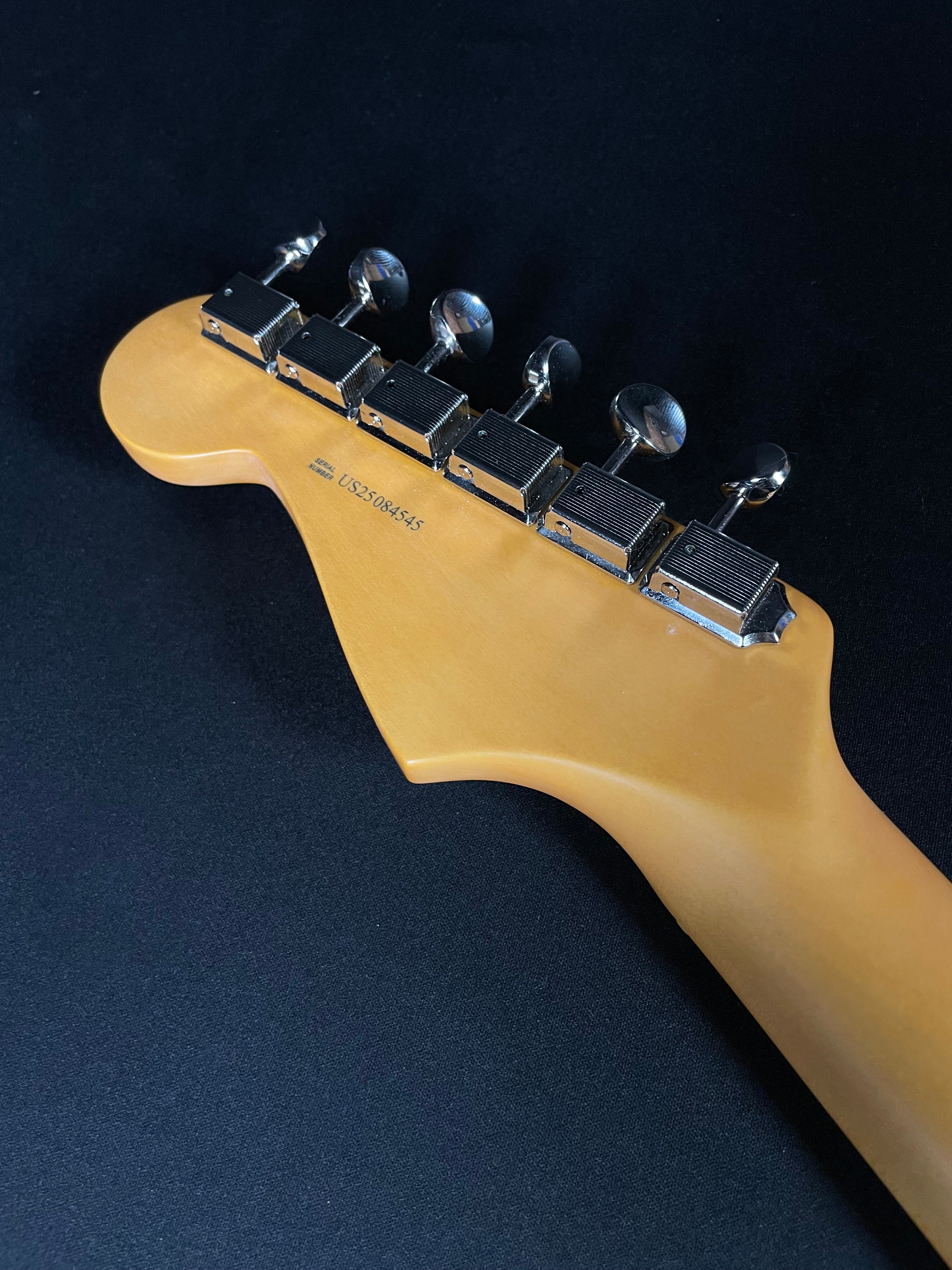 Fender American Professional Classic Stratocaster - HSS, Faded Black - Metronome Music Inc.