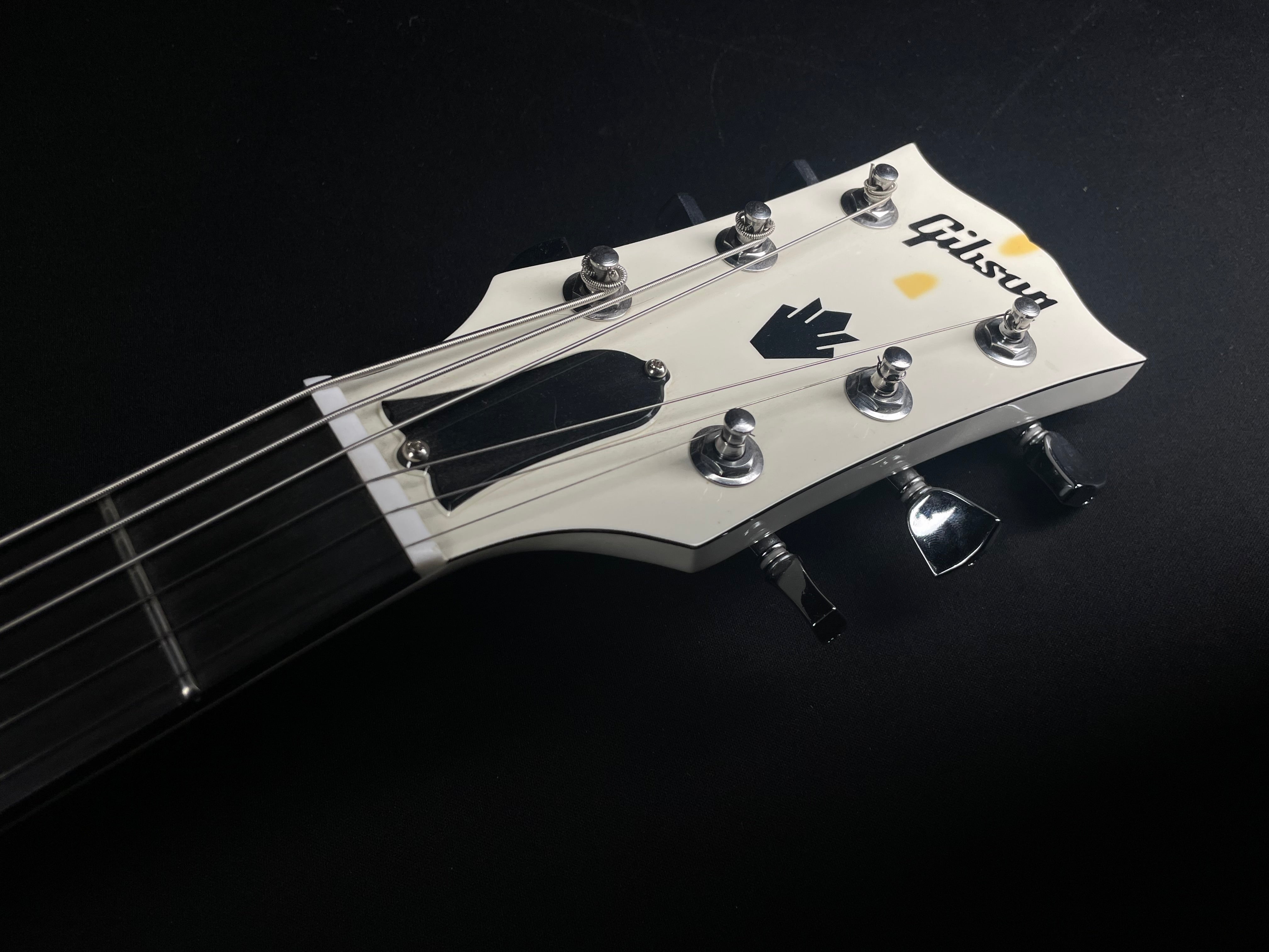 Gibson SG Baritone Limited Edition w/OHSC - Alpine White (2013) - Metronome Music Inc.