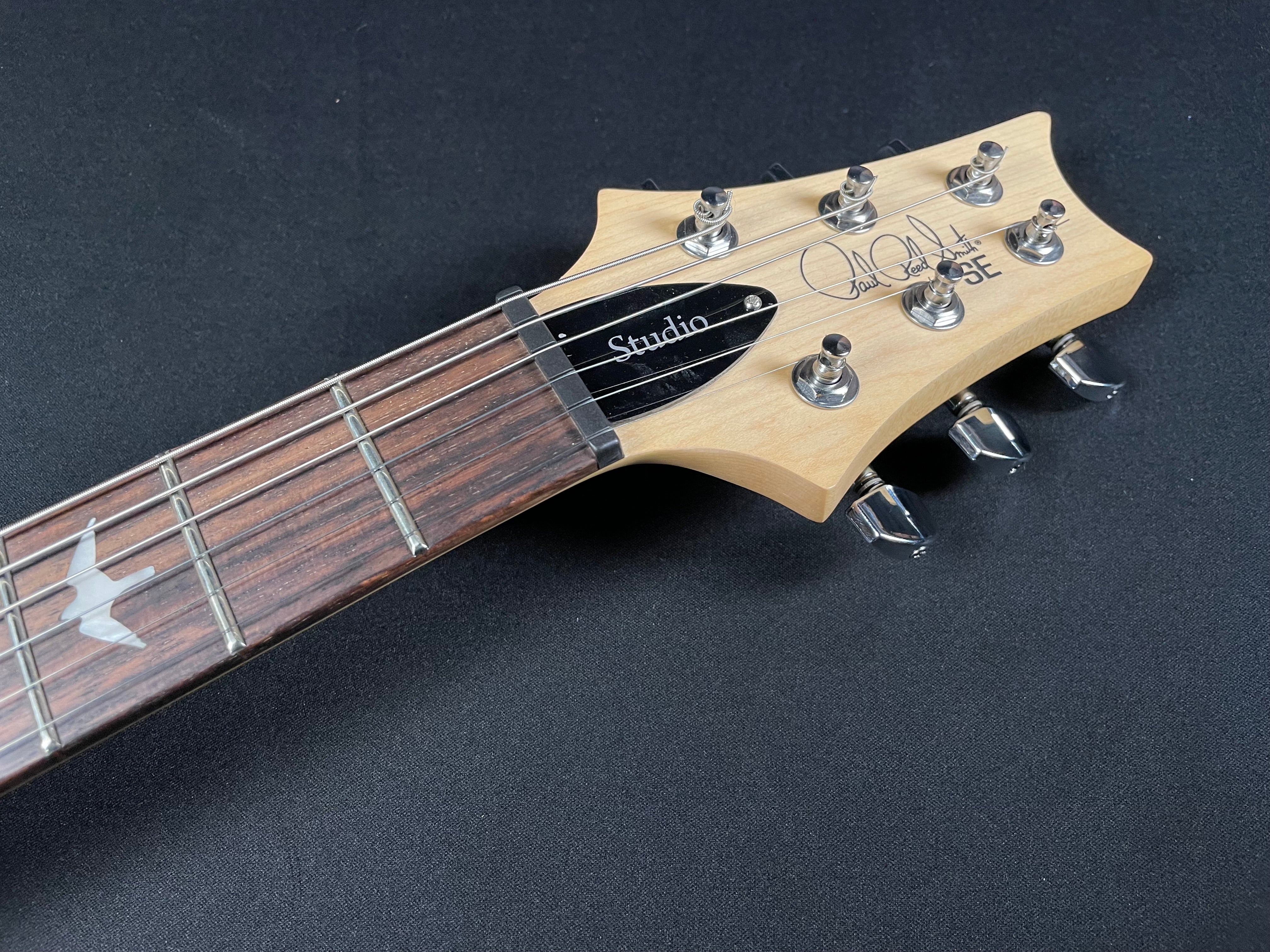 PRS SE Studio Standard w/Gig Bag - Pearl White