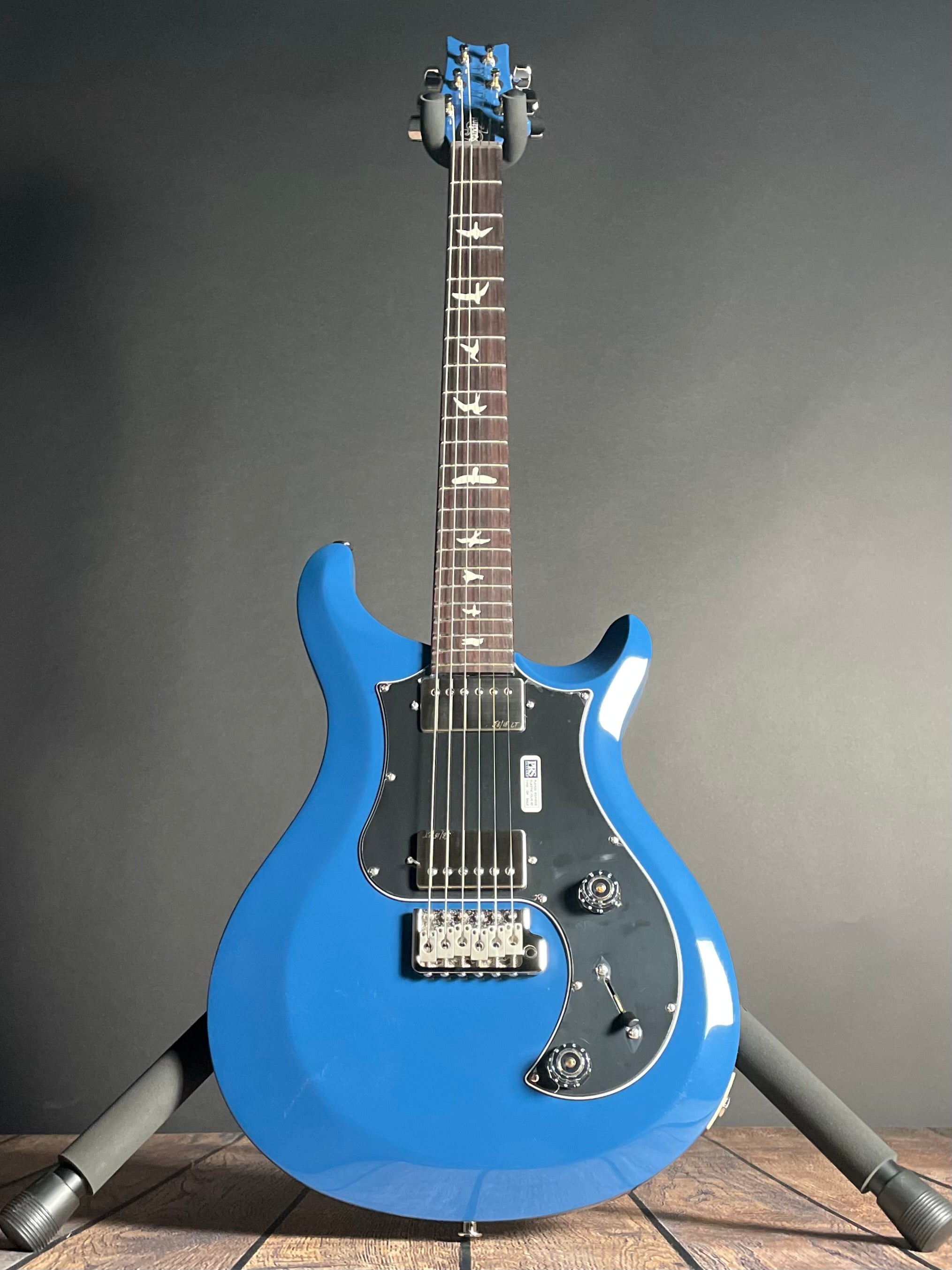 PRS S2 Standard 22 w/Gig Bag - Space Blue - Metronome Music Inc.