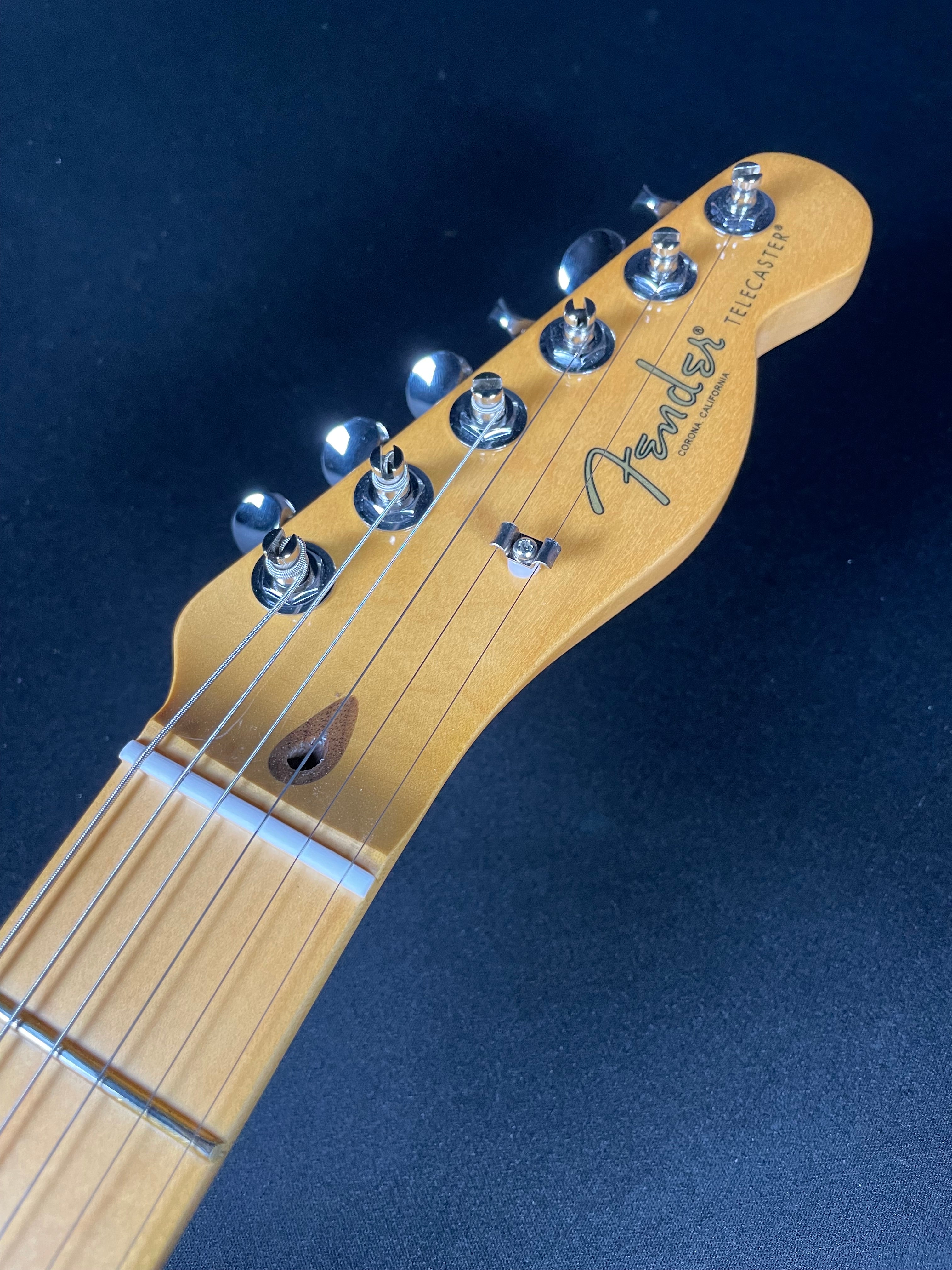 Fender American Professional Classic Telecaster - Butterscotch Blonde - Metronome Music Inc.