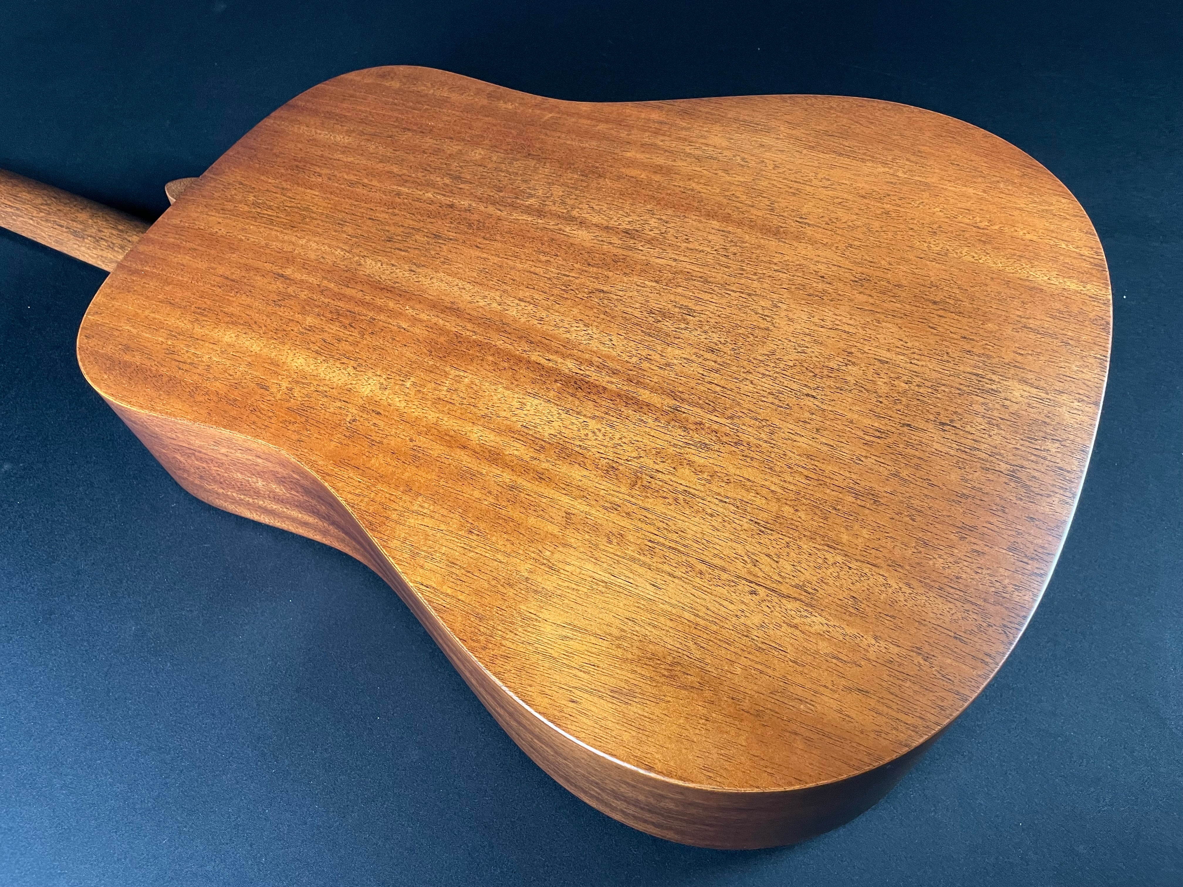 Martin D-17 w/Hardshell Case - Mahogany (2025) - Metronome Music Inc.