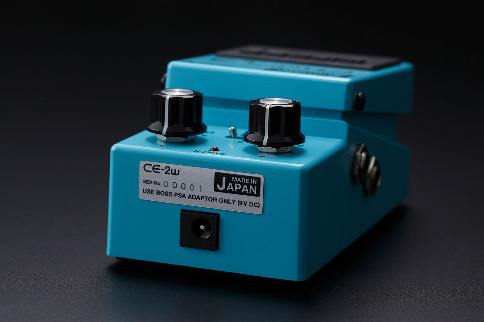 BOSS CE-2W Chorus Waza - Metronome Music Inc.