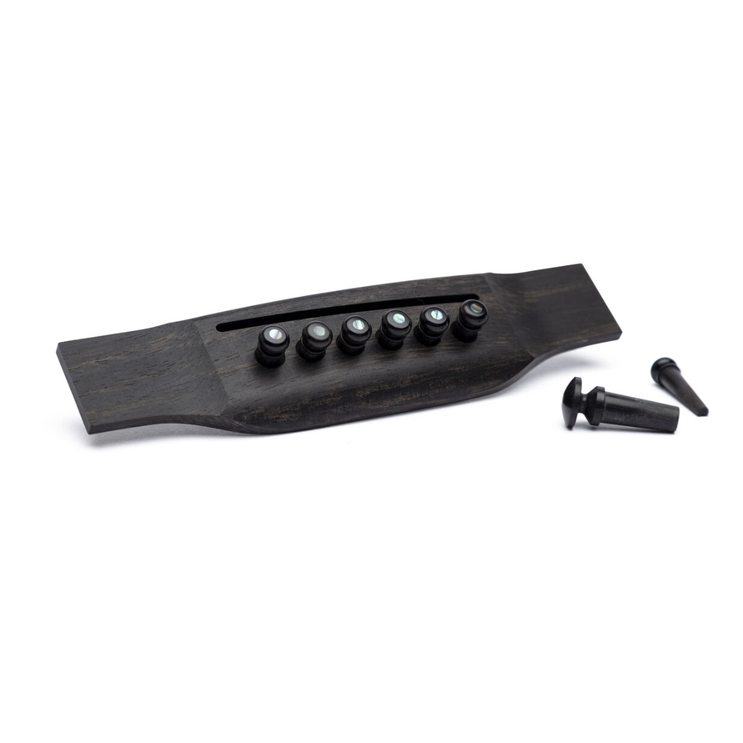 Martin Pearl Inlaid Bridge & Endpins (Ebony) - Metronome Music Inc.