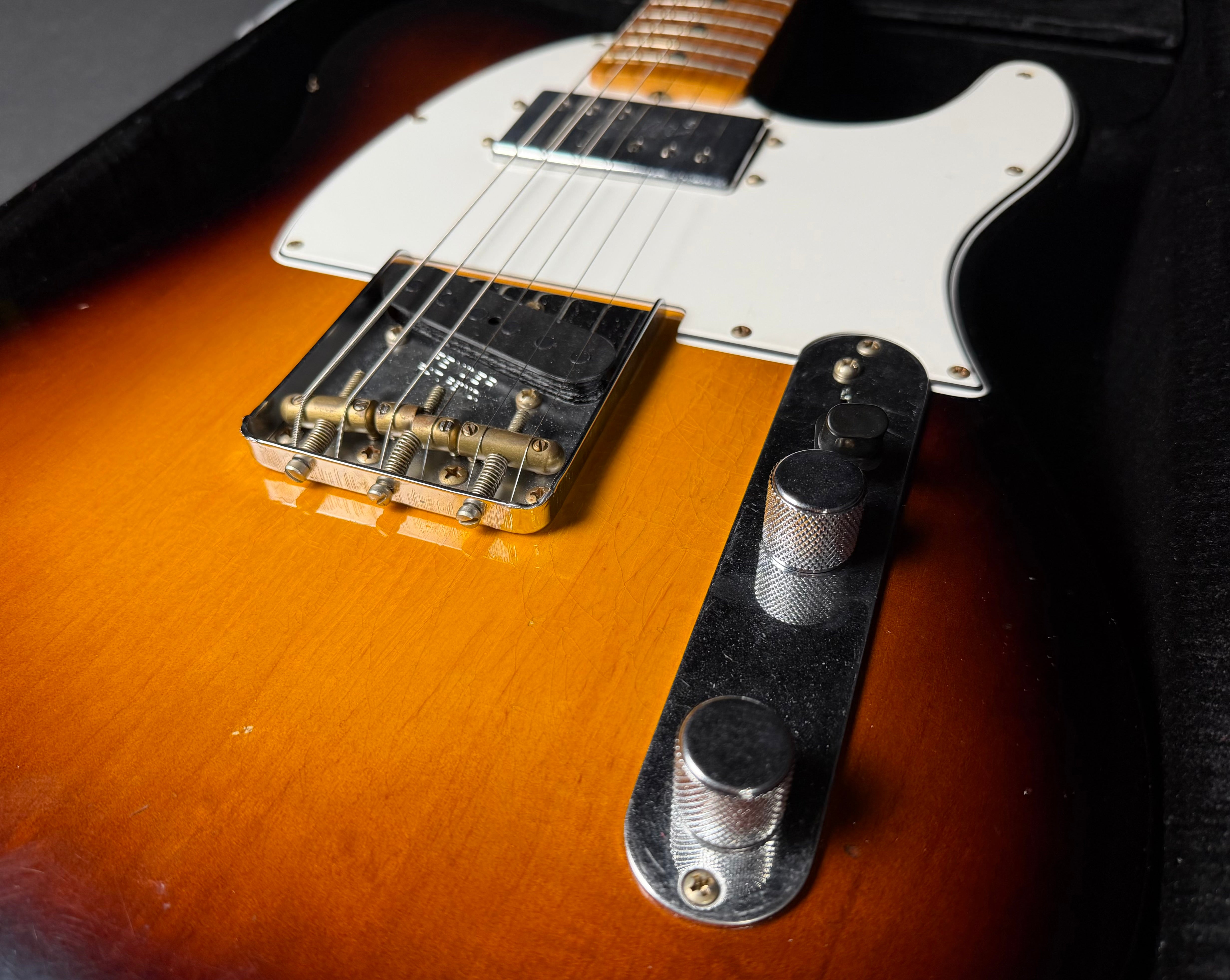 Fender Custom Shop Postmodern Telecaster Journeyman - Wide Fade 2-Color Sunburst