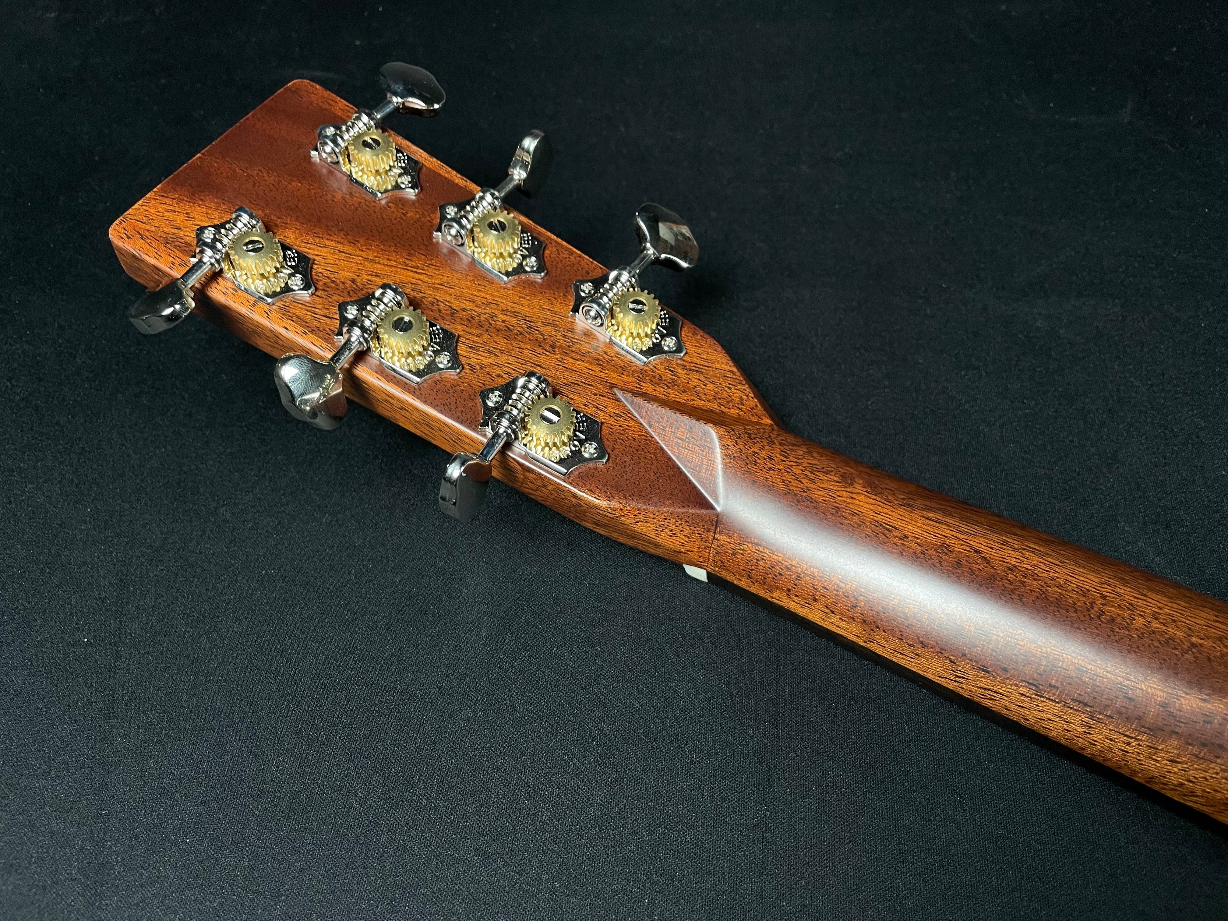 Martin OM-28 w/Hardshell Case, Natural (USED)